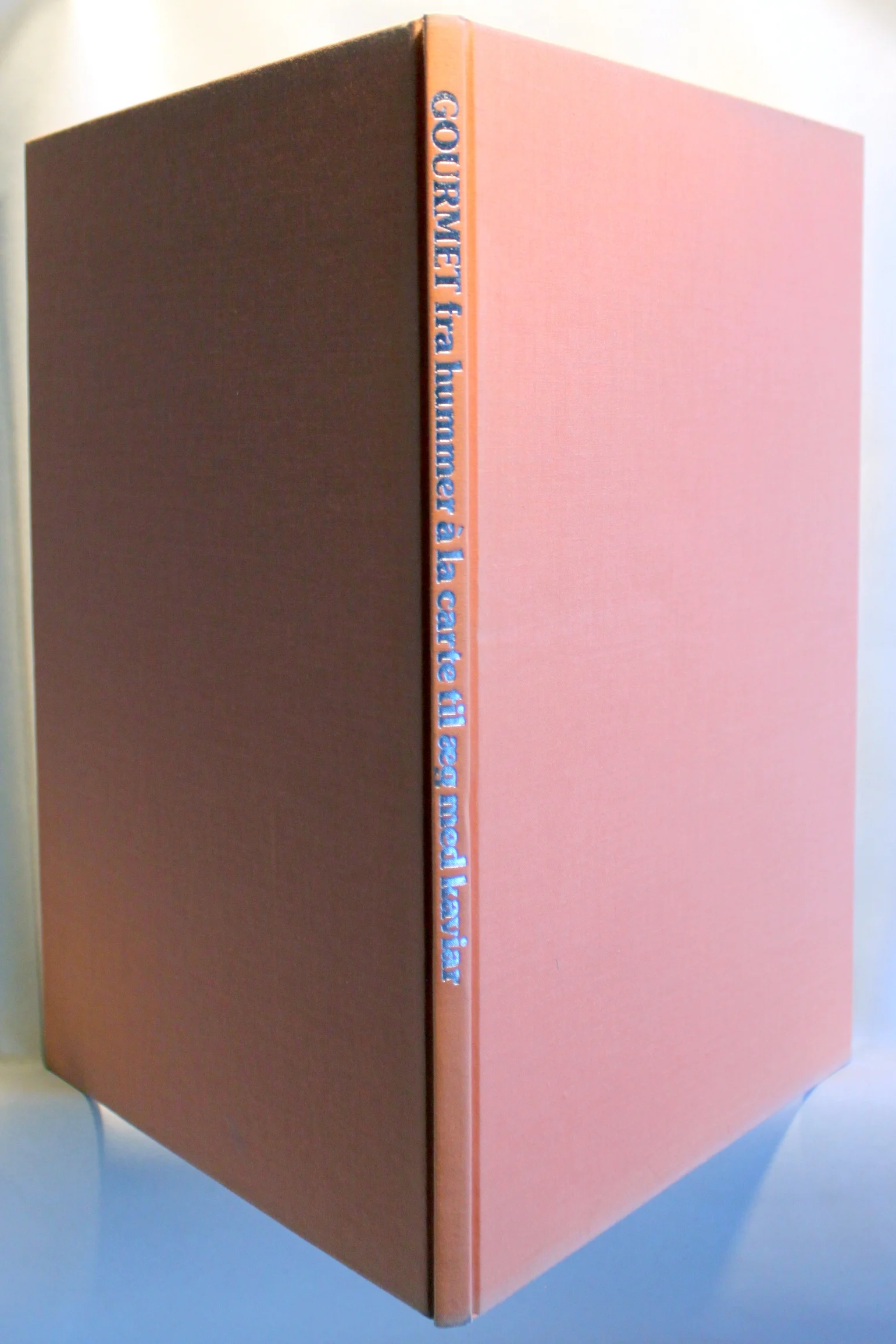 Gourmet. Om god vin og festlig mad. Fra hummer à la carte til æg med kaviar