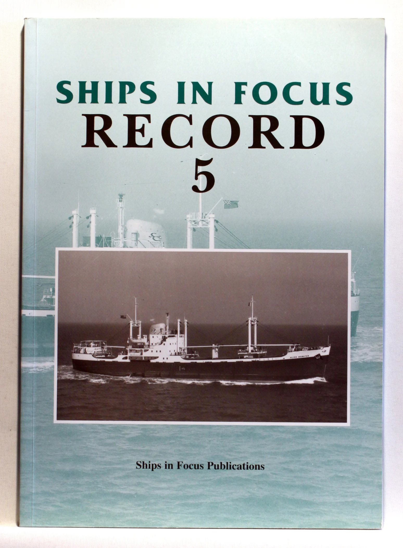 Ship in focus Record 5