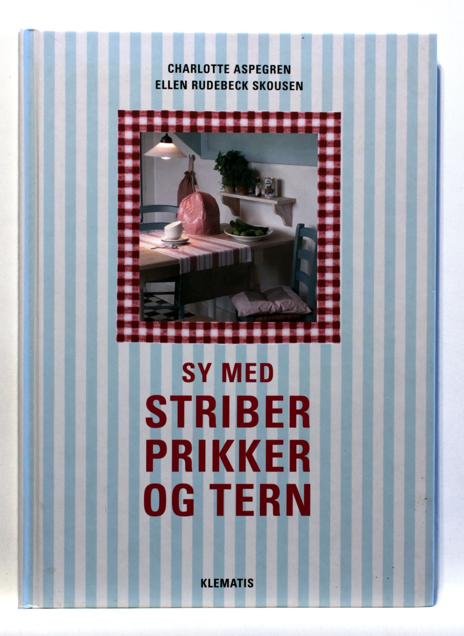 Sy med striber, prikker og tern
