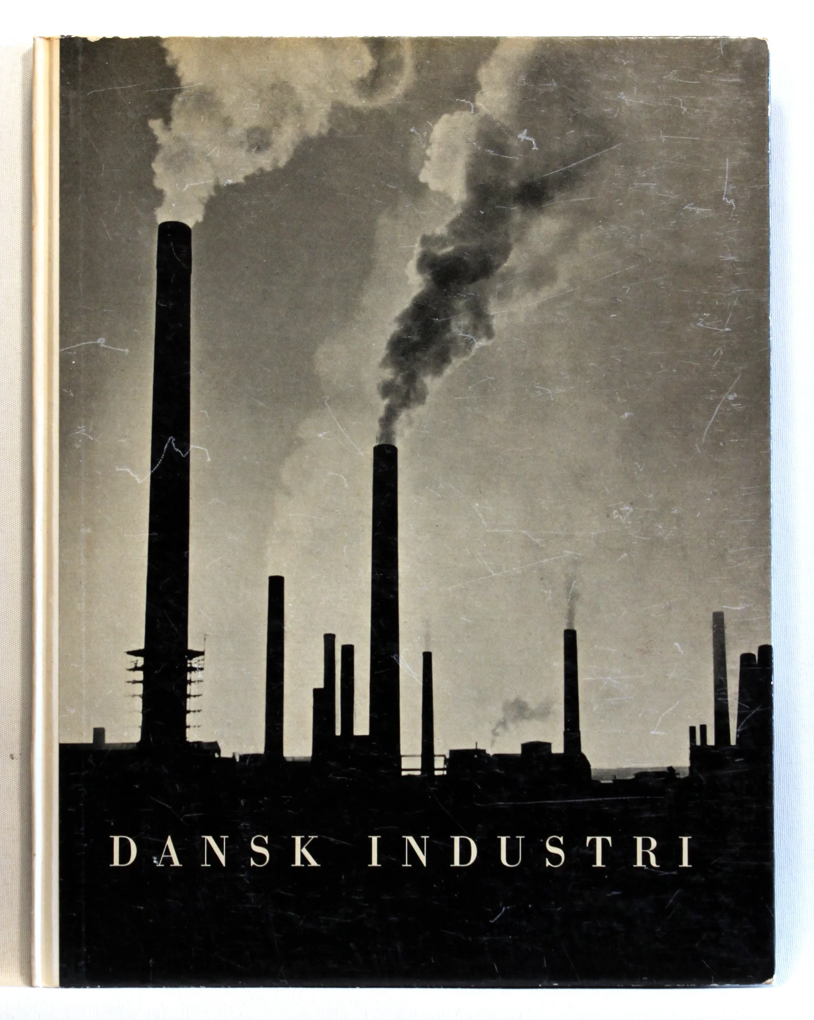 Dansk Industri. Industriens stilling i Danmarks erhvervsliv og økonomi