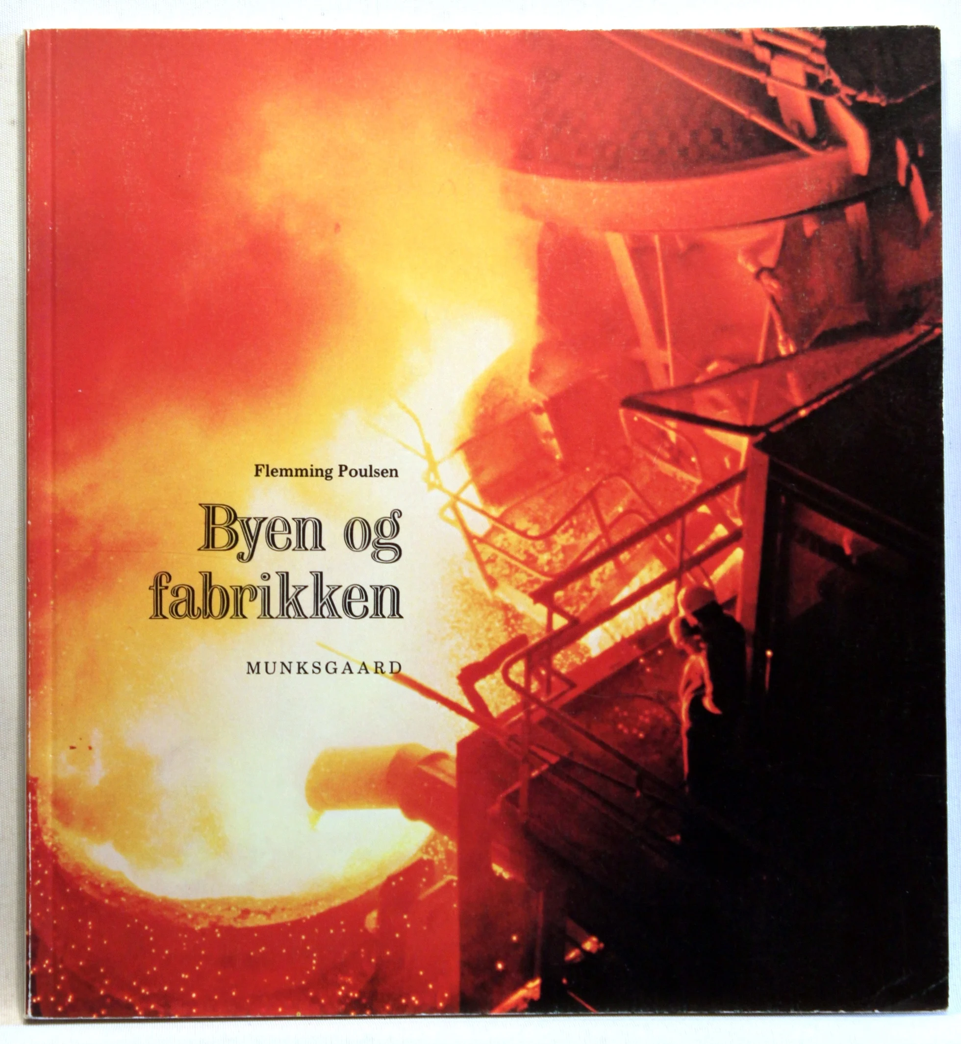 Byen og fabrikken