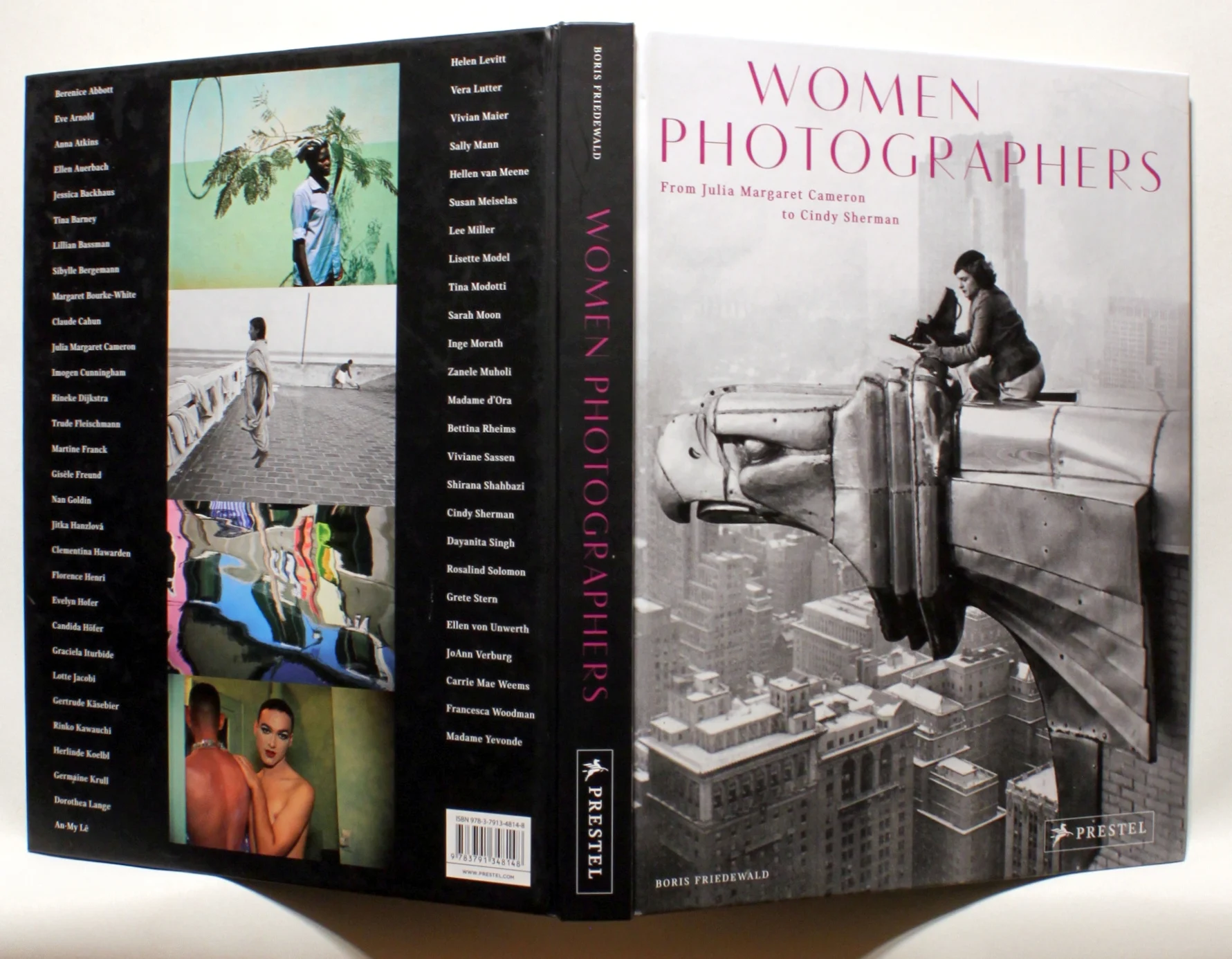 Women Photographers. From Julia Margaret Cameron to Cindy Sherman