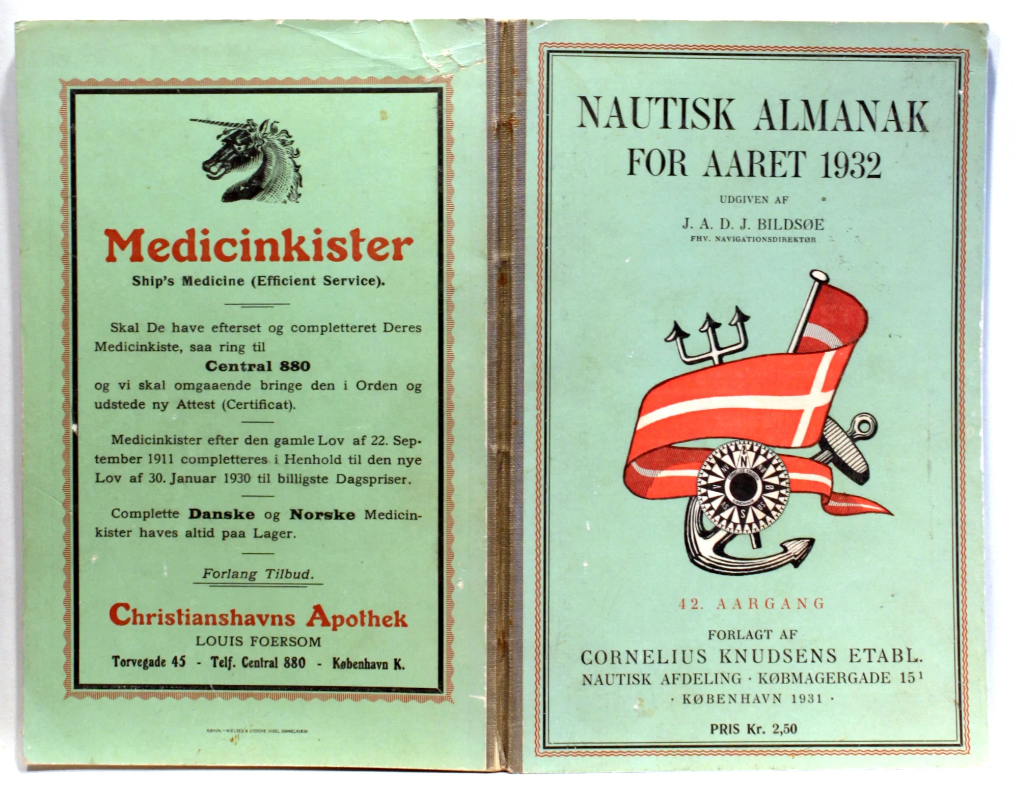 Nautisk Almanak for Aaret 1932
