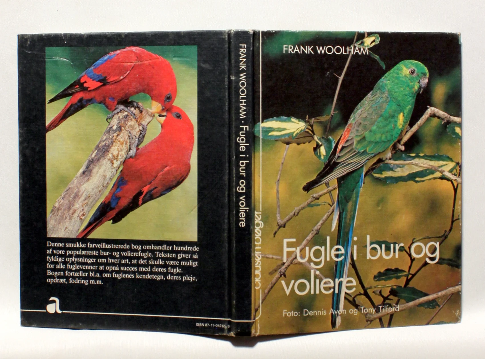 Fugle i bur og voliere