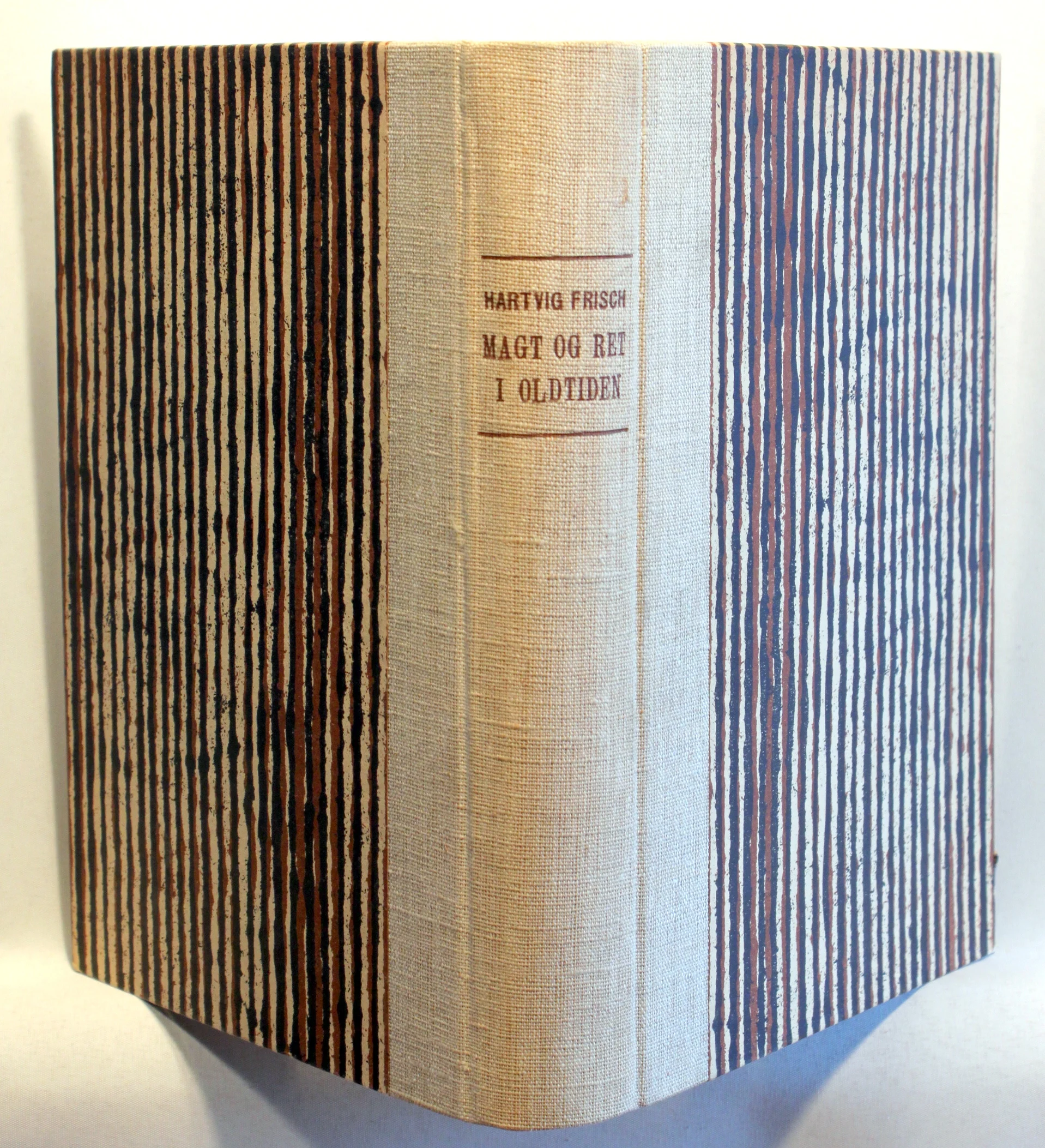 Magt og ret i oldtiden. Dike I. Fra Homer til perserkrigene