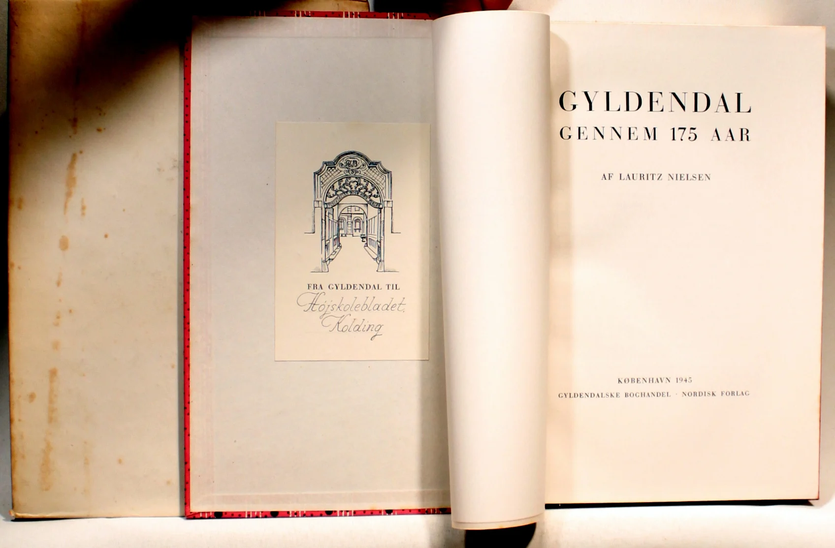 Gyldendal gennem 175 Aar