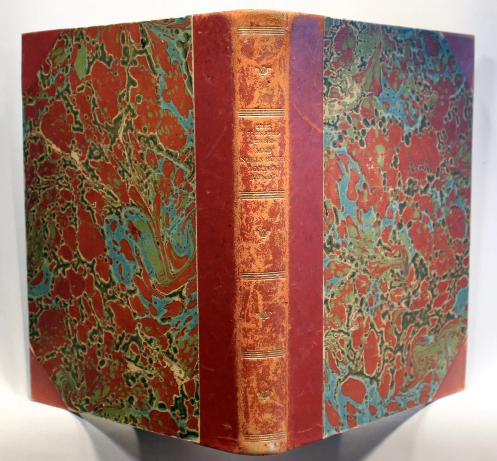 Med Niels Bukh Jorden rundt