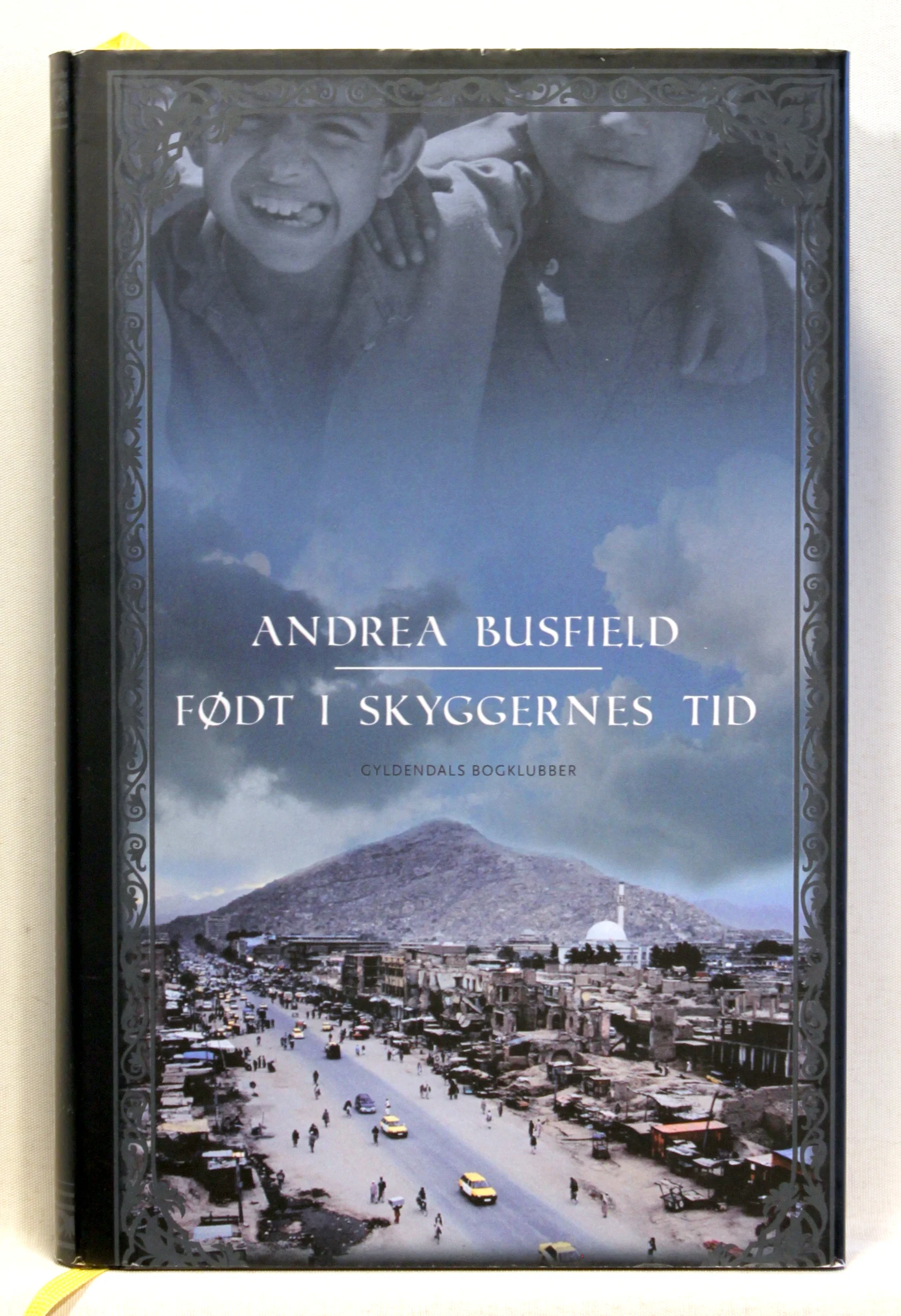 Født i skyggernes tid