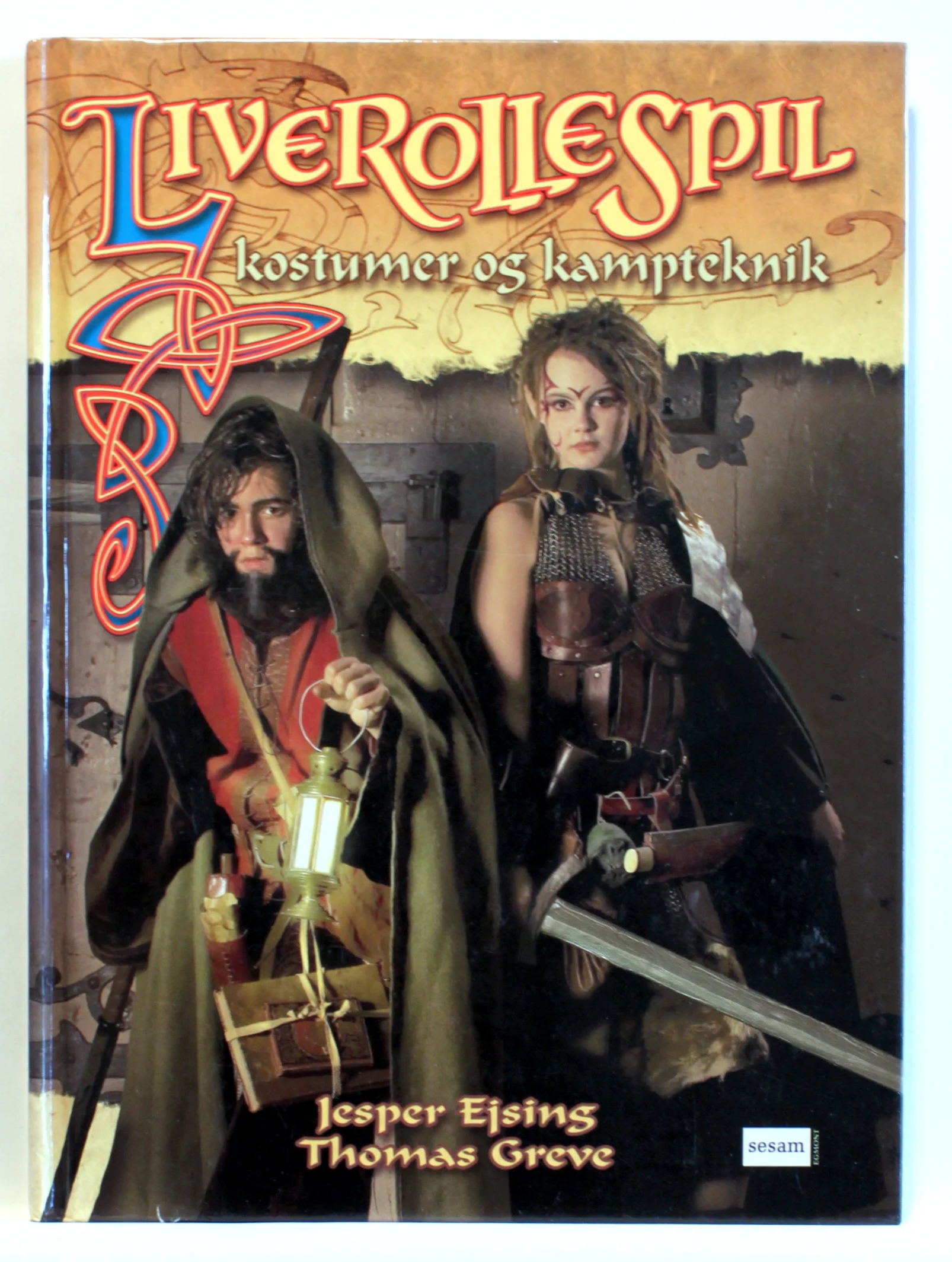 Liverollespil. Kostumer og kampteknik