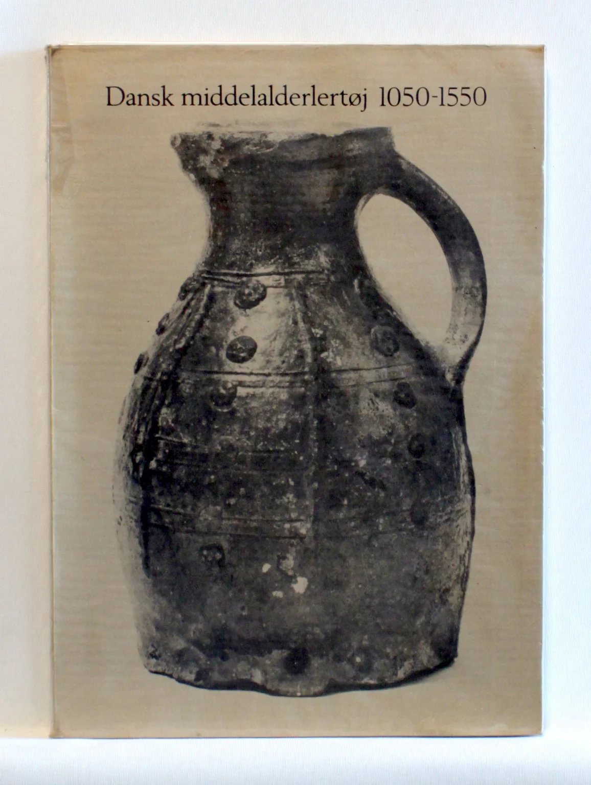 Dansk middelalderlertøj 1050-1550