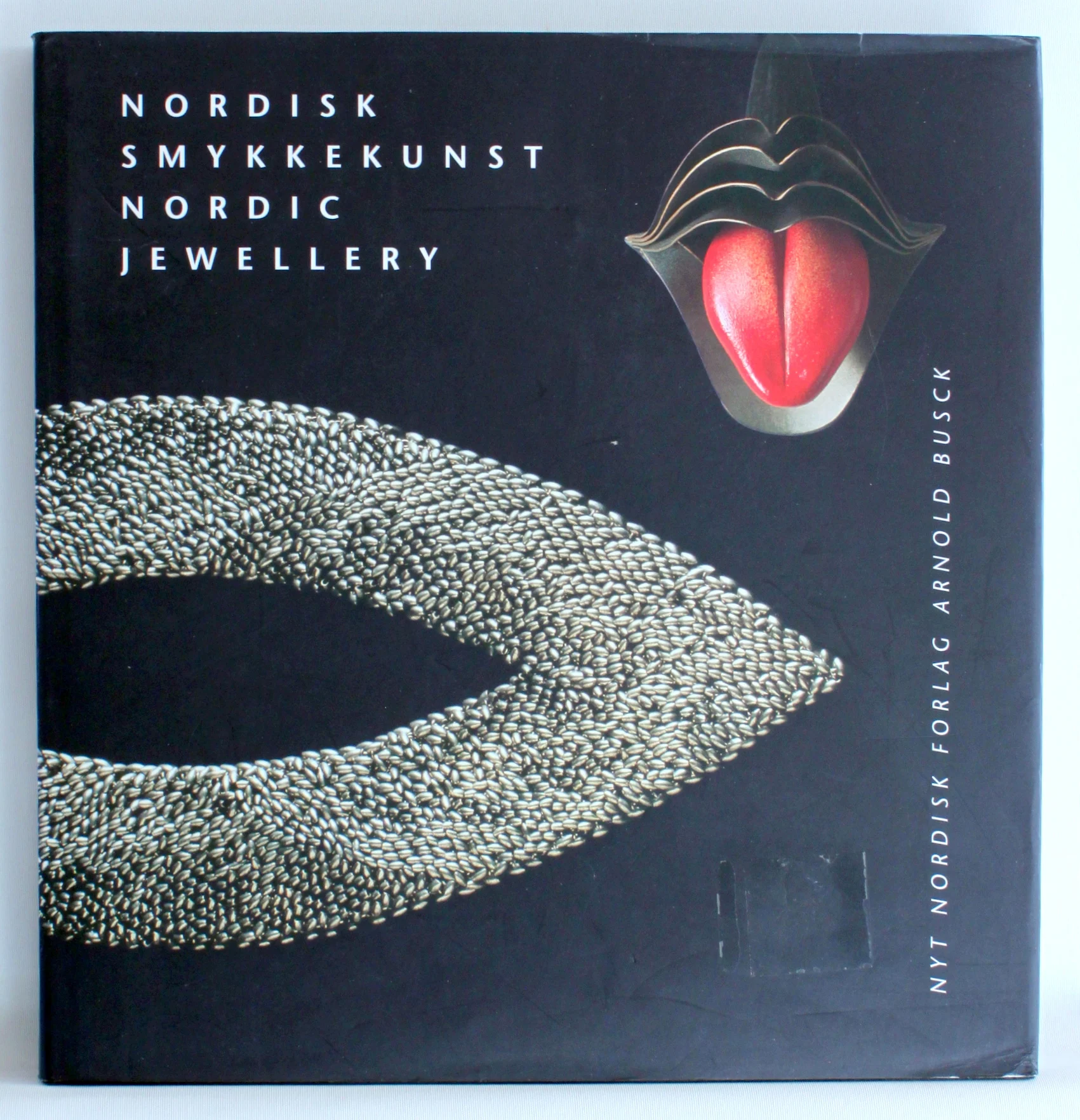Nordisk smykkekunst. Nordic jewellery