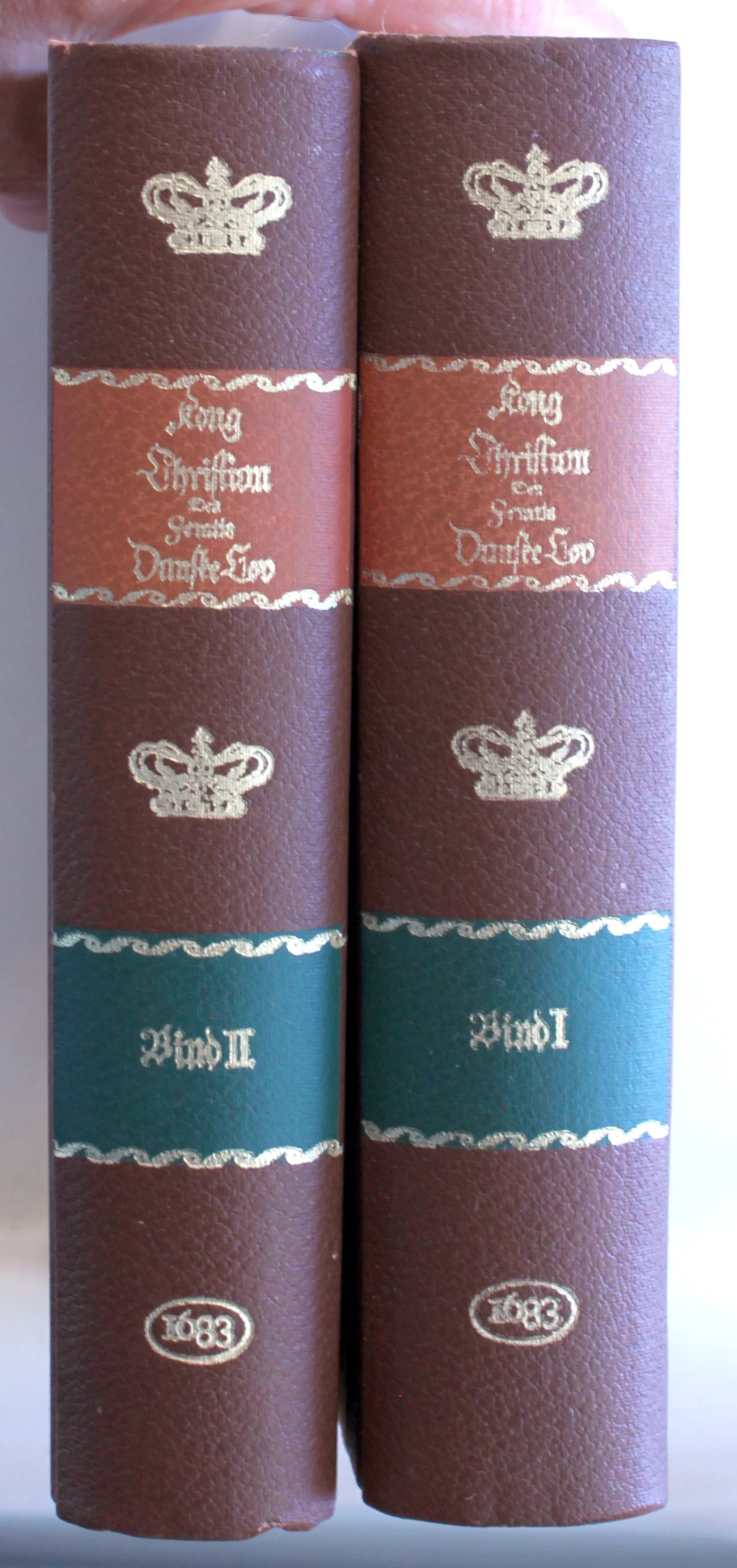 Kong Christian den femtes danske lov. Bind 1+2