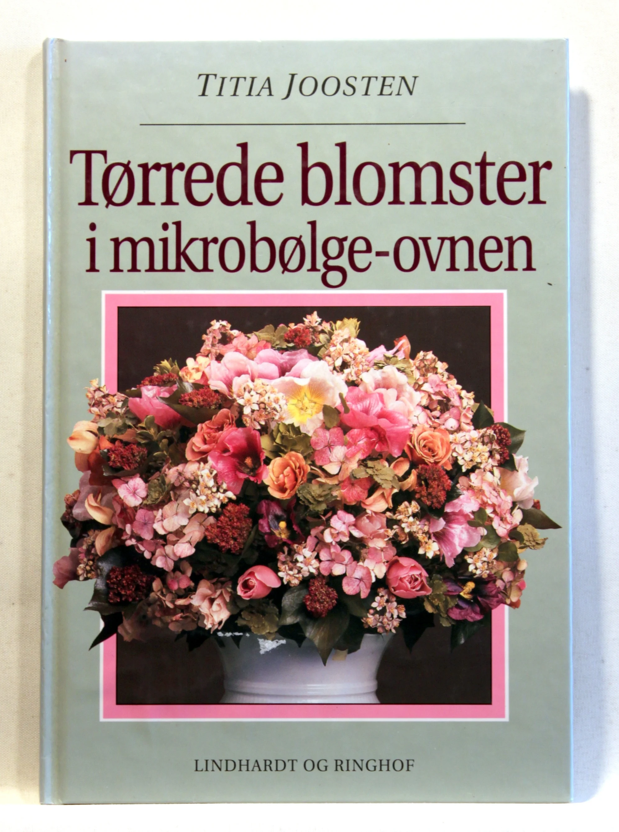Tørrede blomster i mikrobølge-ovnen