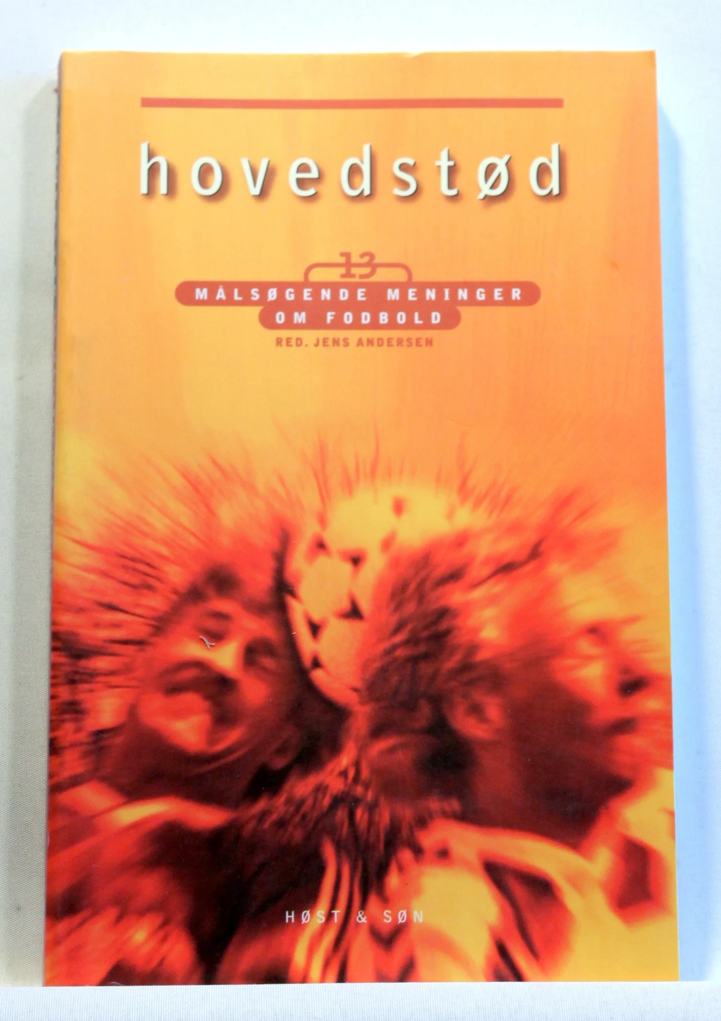 Hovedstød – 13 målsøgende meninger om fodbold