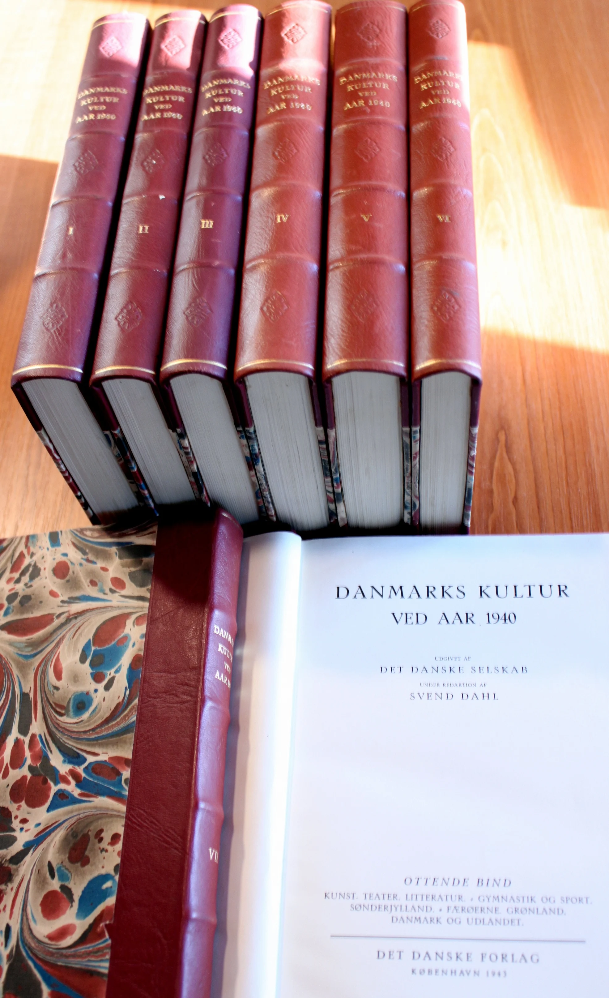 Danmarks Kultur ved Aar 1940. 8 bind