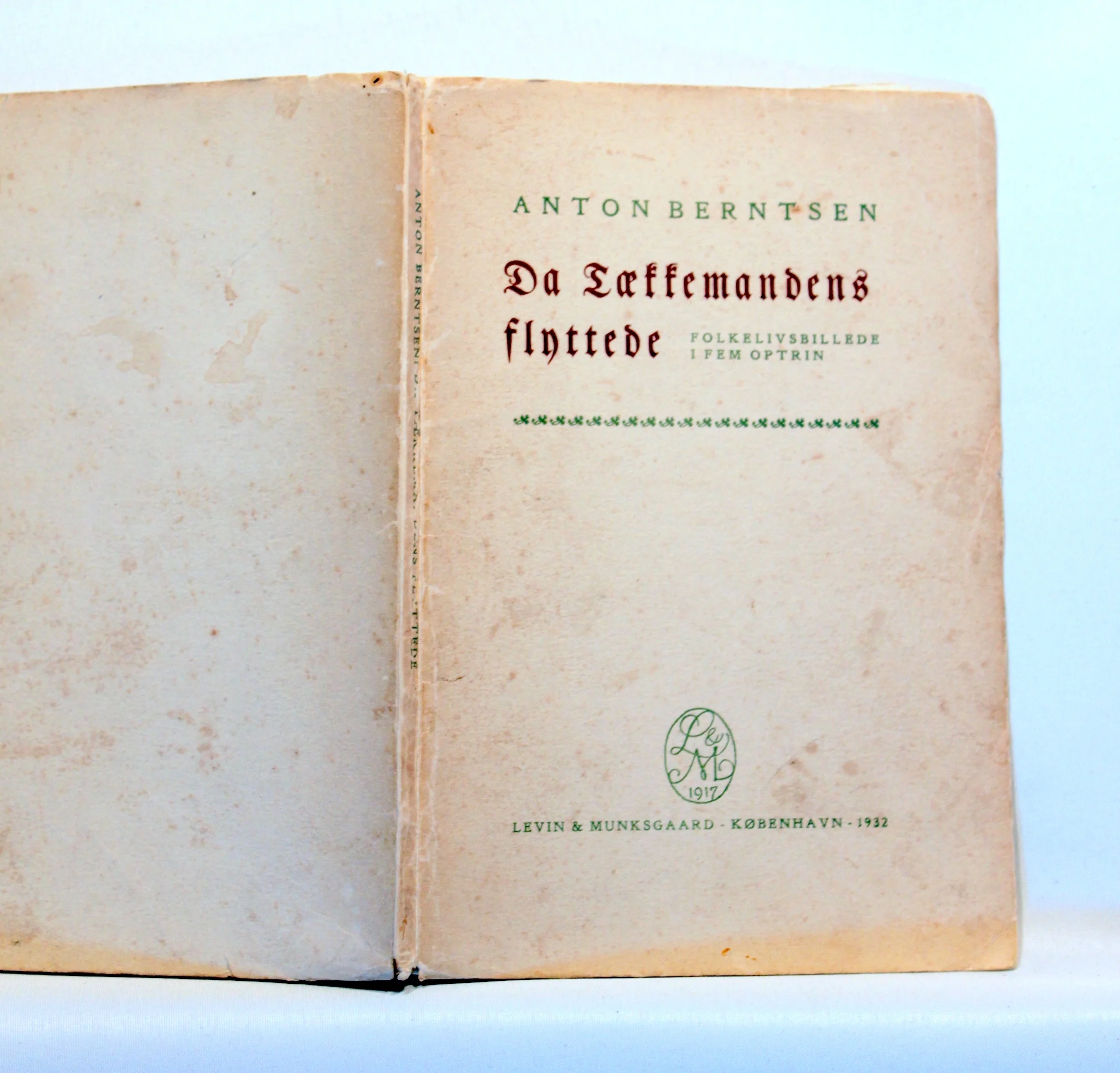 Da Tækkemandens flyttede. Folkelivsbillede i fem Optrin