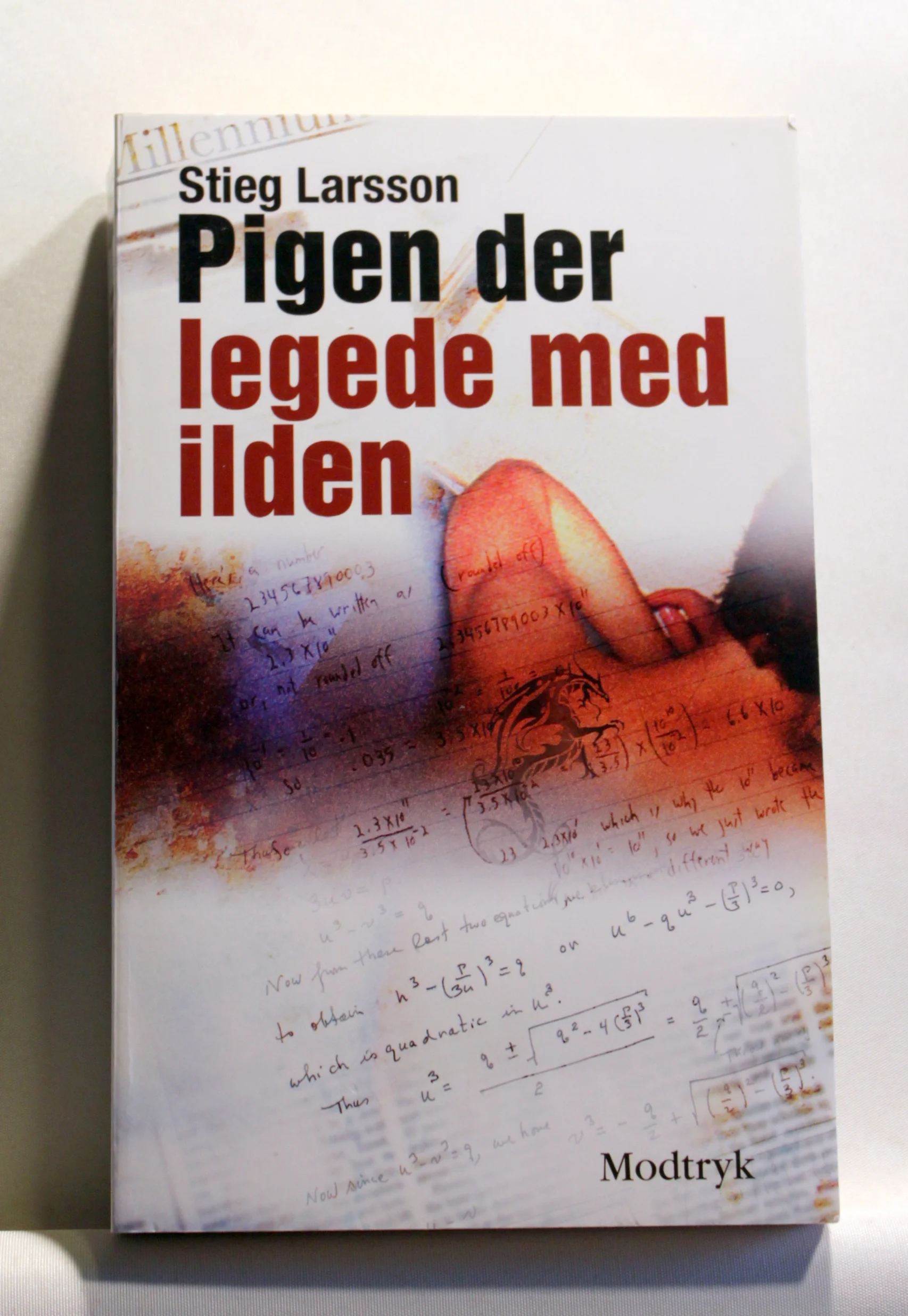 Pigen der legede med ilden