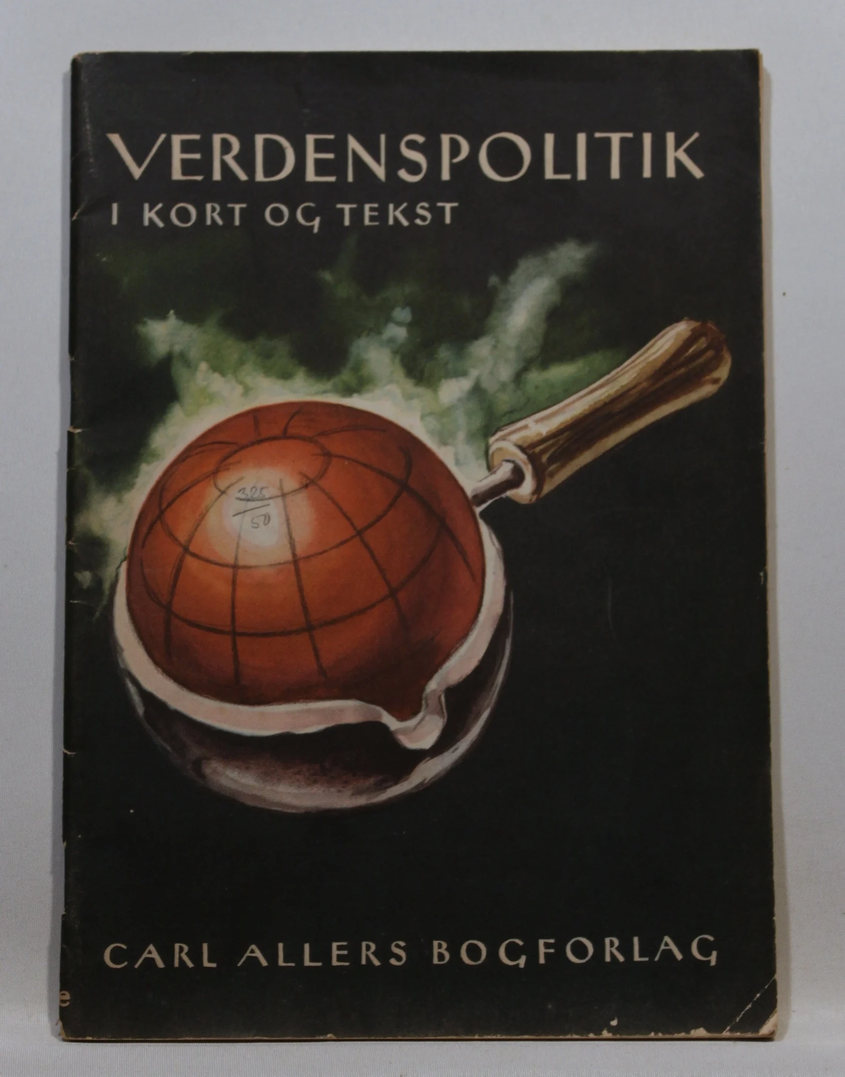 Verdenspolitik i kort og tekst