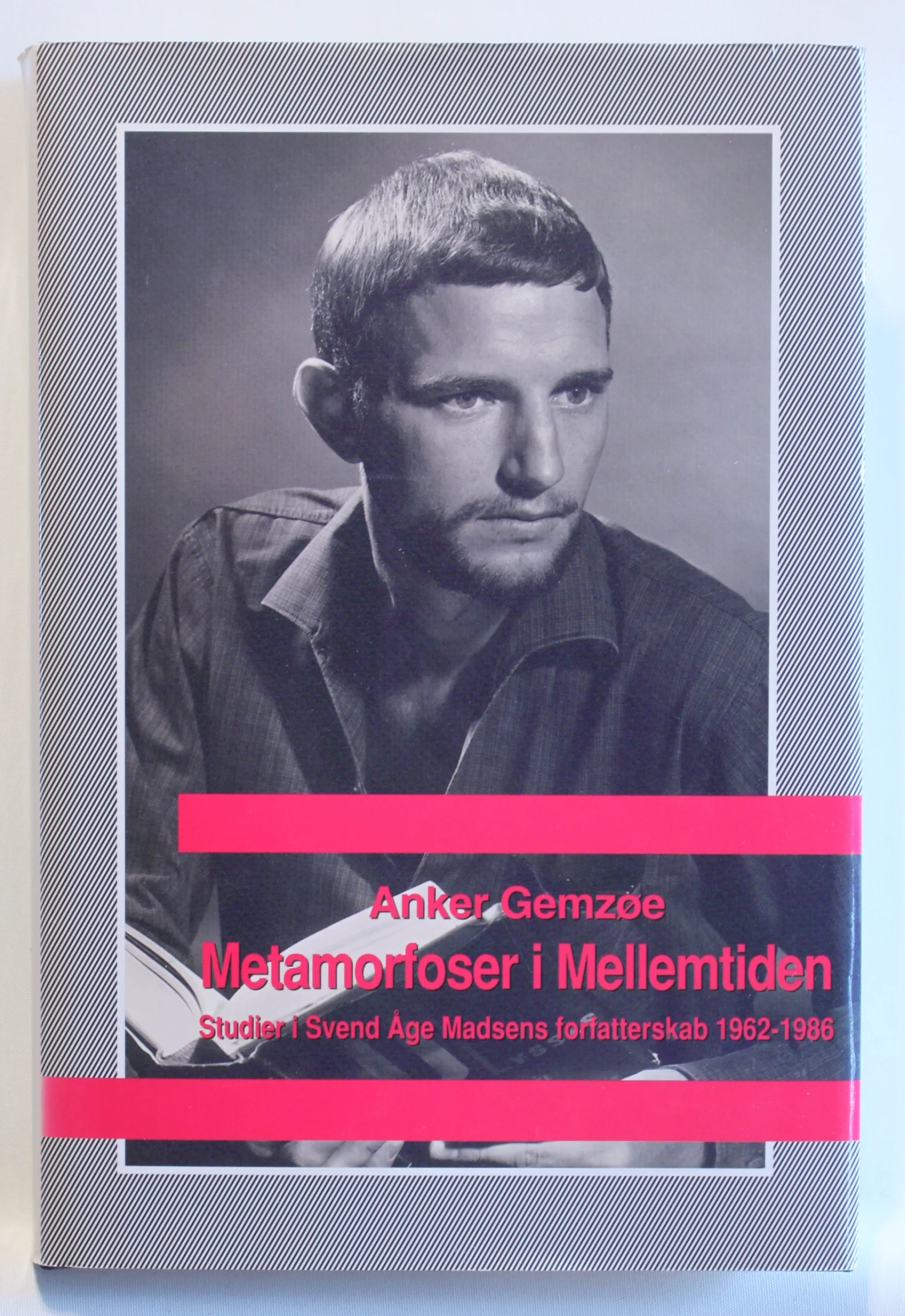 Metamorfoser i mellemtiden. Studier i Svend Åge Madsens forfatterskab 1962-1986