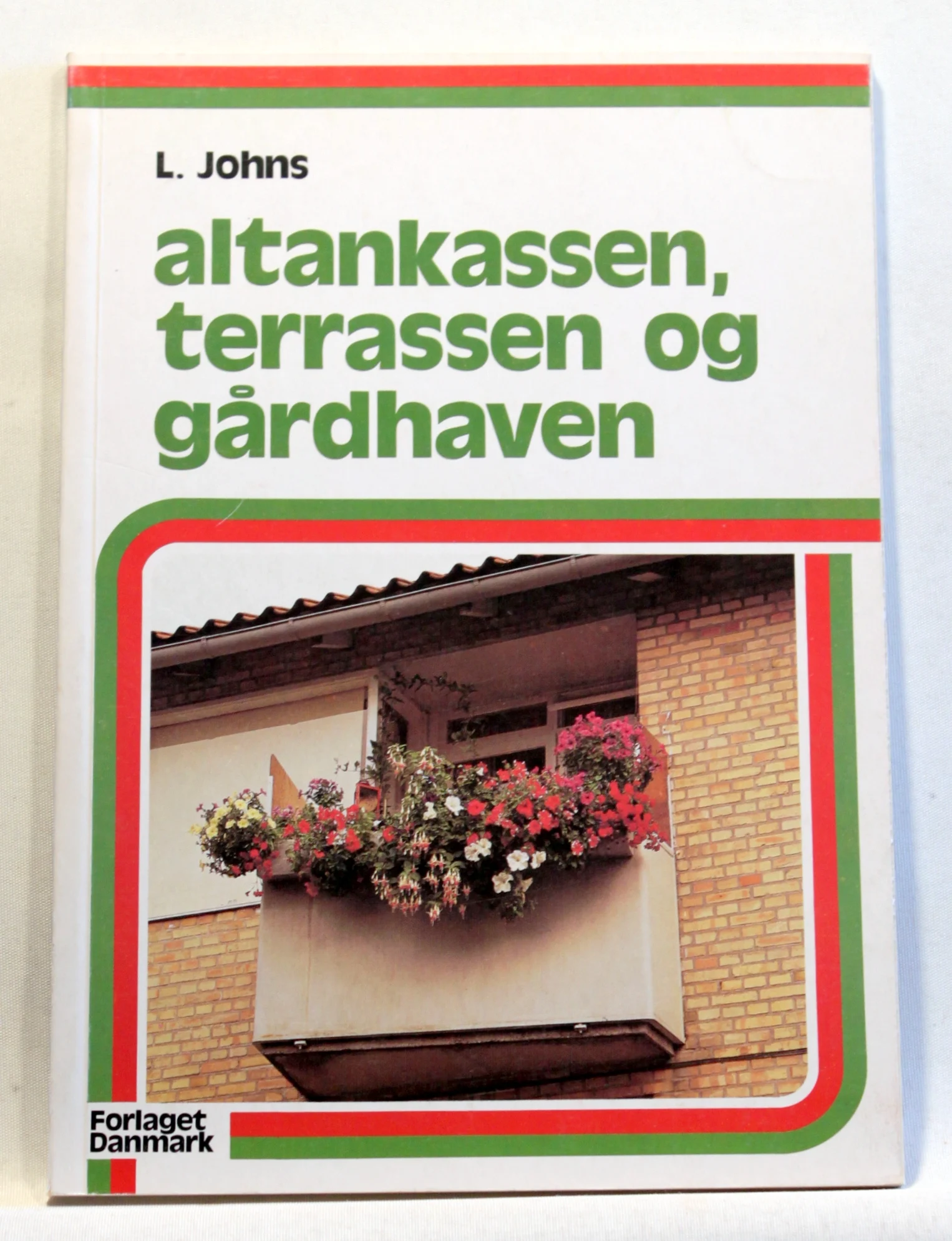 Altankassen, terrassen og gårdhaven