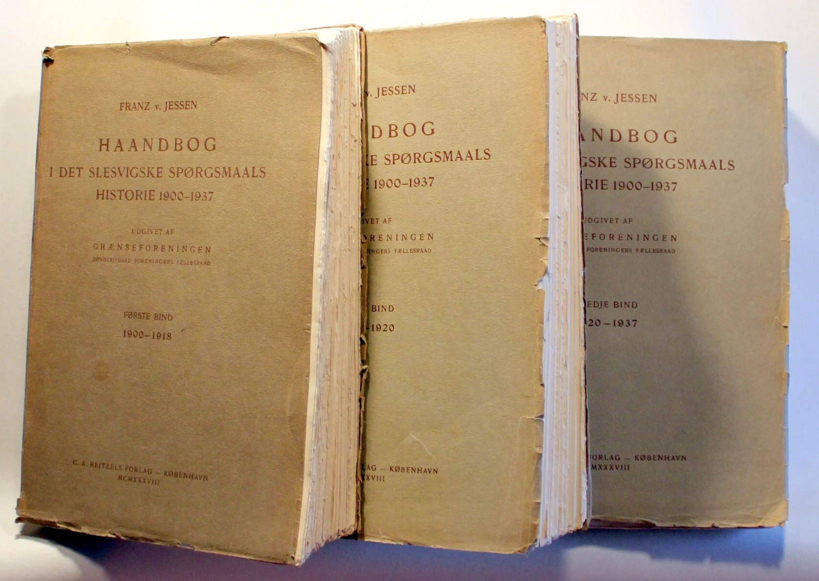 Håndbog i det slesvigske spørgsmåls historie 1900-1937. Bind 1-3