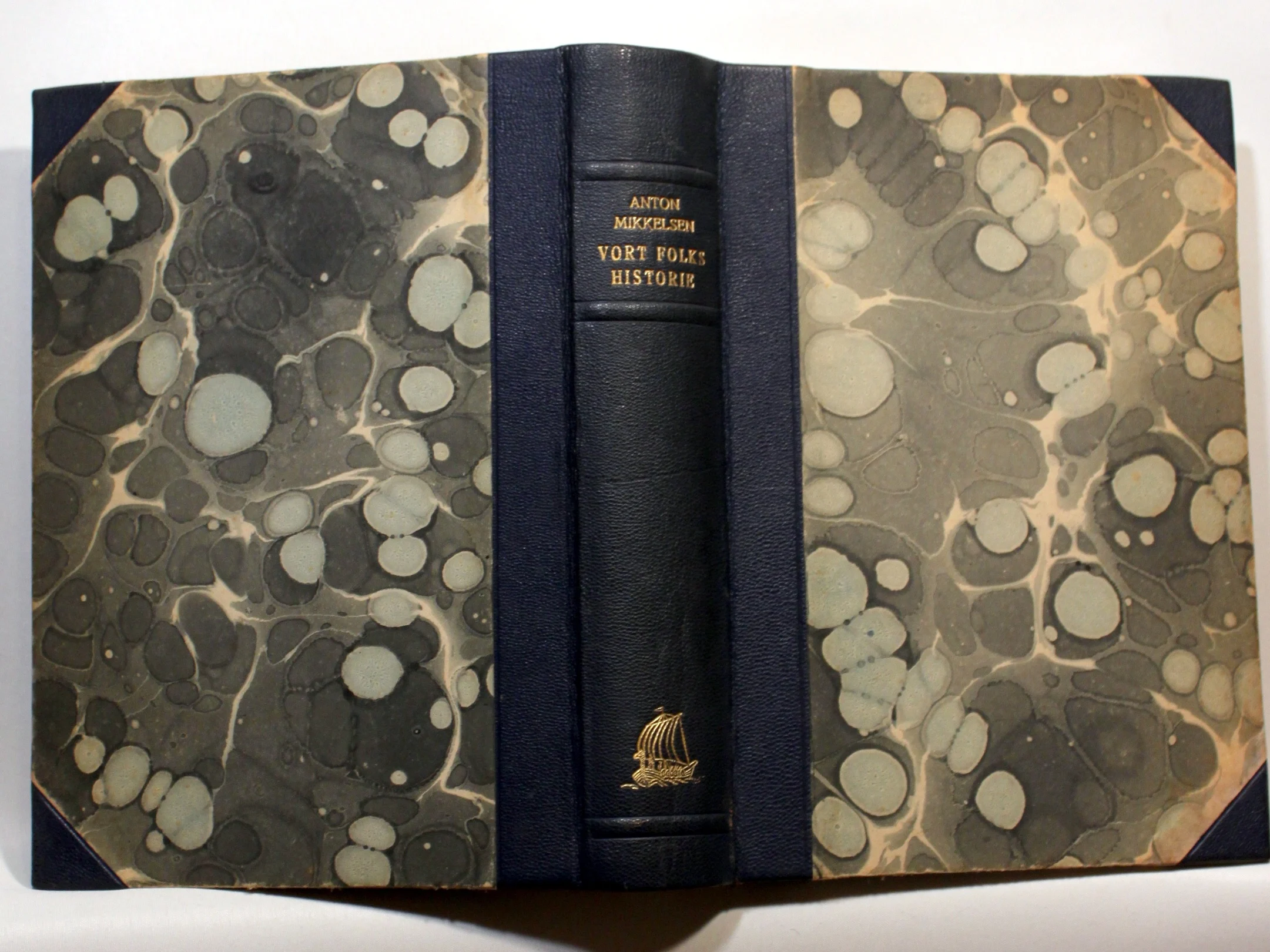 Vort Folks Historie for hjem og skole