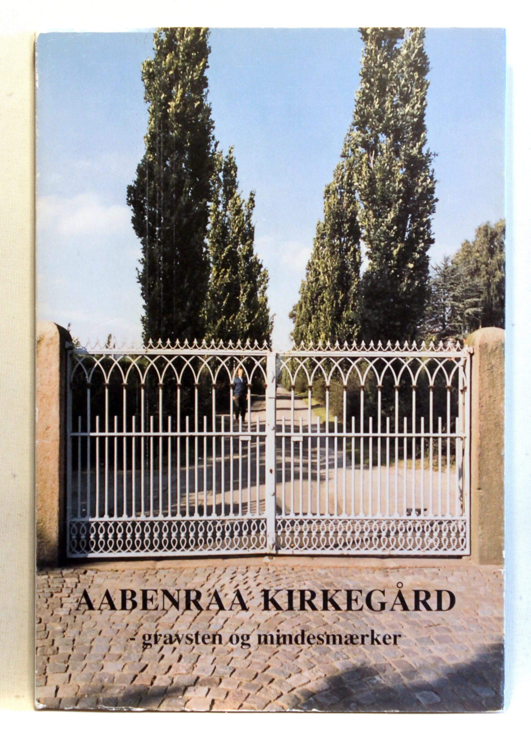 Aabenraa kirkegård -gravsten og mindesmærker