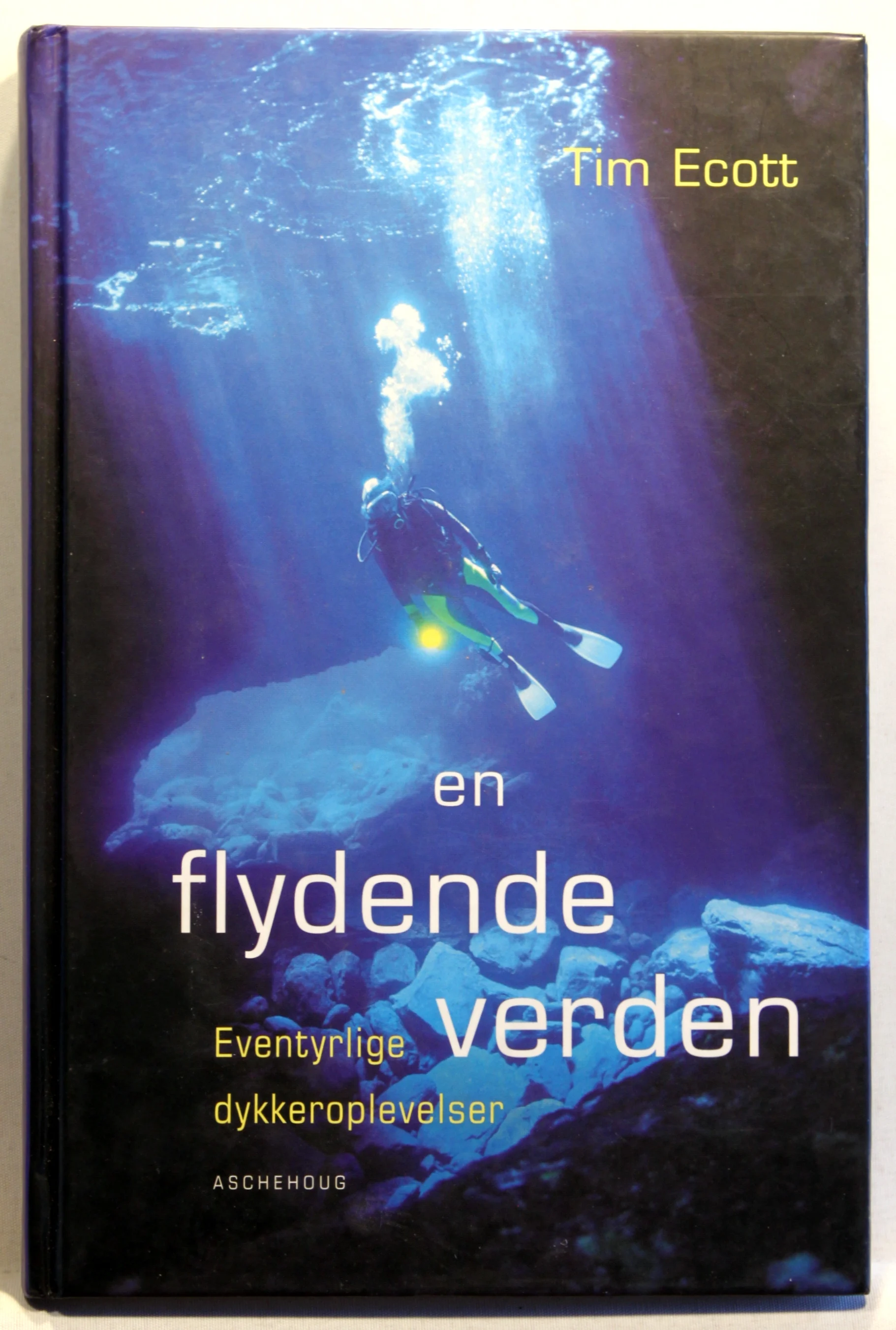 En flydende verden. Eventyrlige dykkeroplevelser