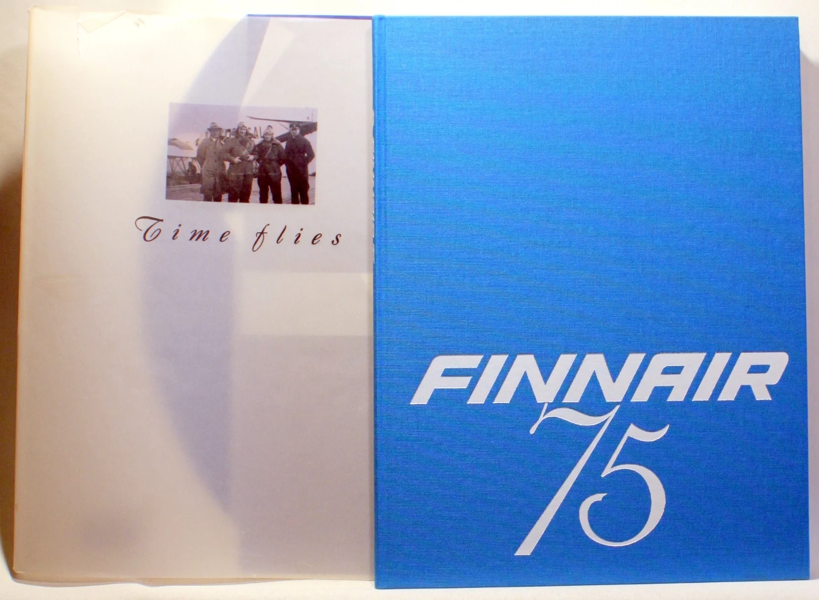 Tiden Flyver Finnair 75