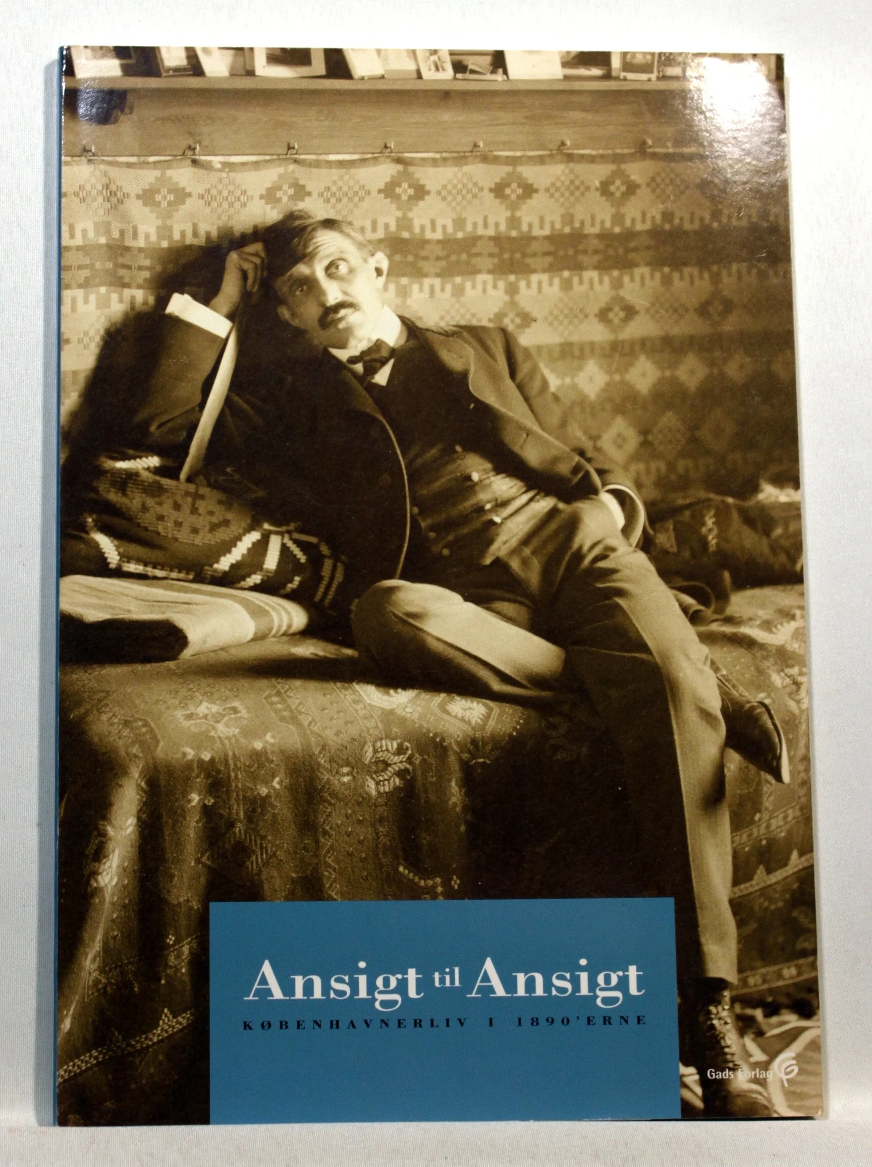 Ansigt til ansigt. Københavnerliv i 1890’erne