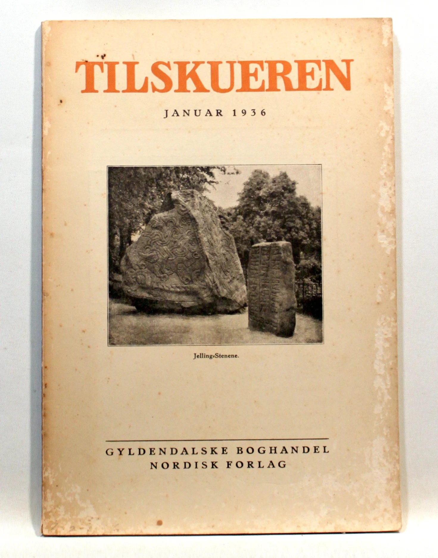 Tilskueren. Jelling-stenenes historie gennem tusind år