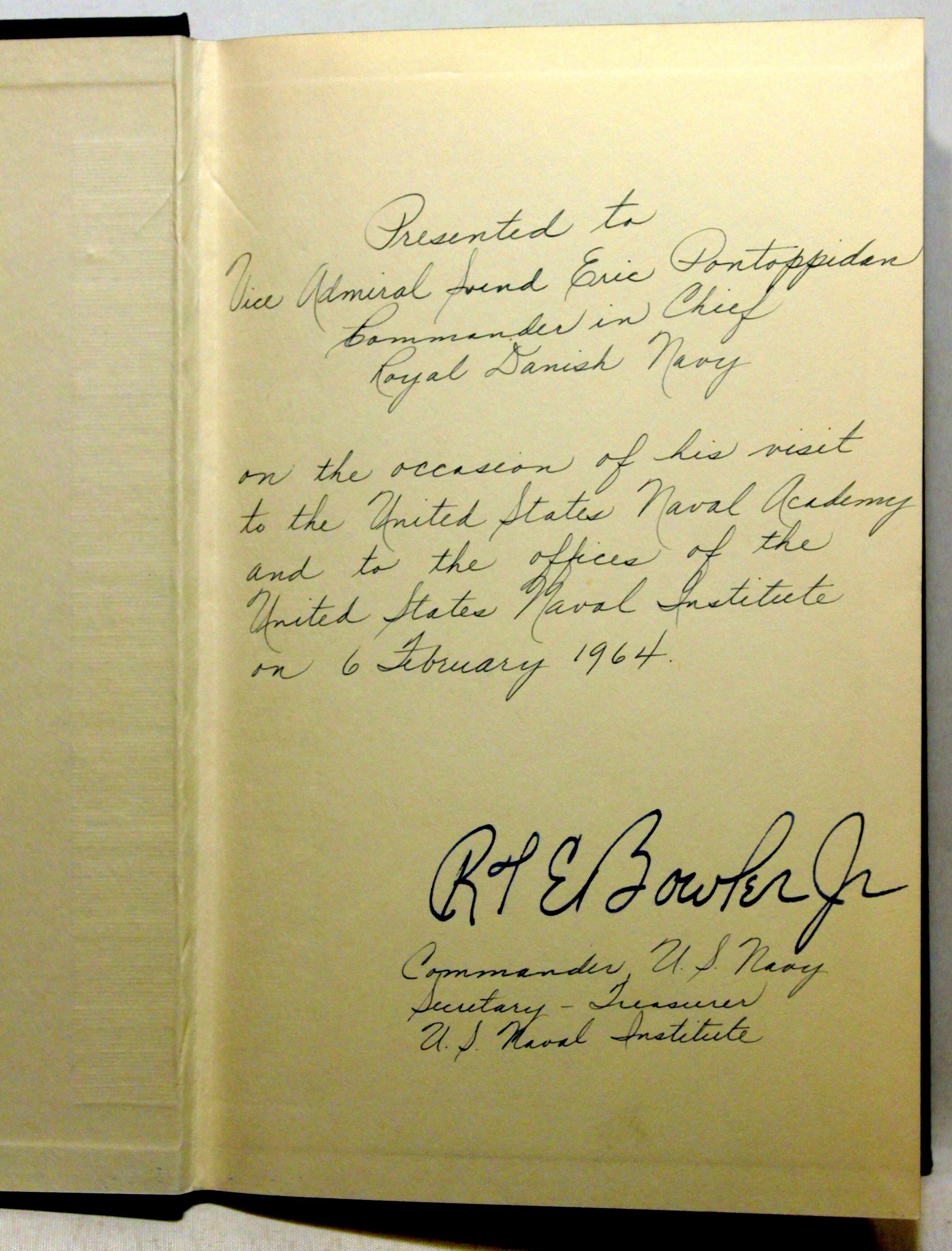 White Ensign. The British navy at war 1939-1945