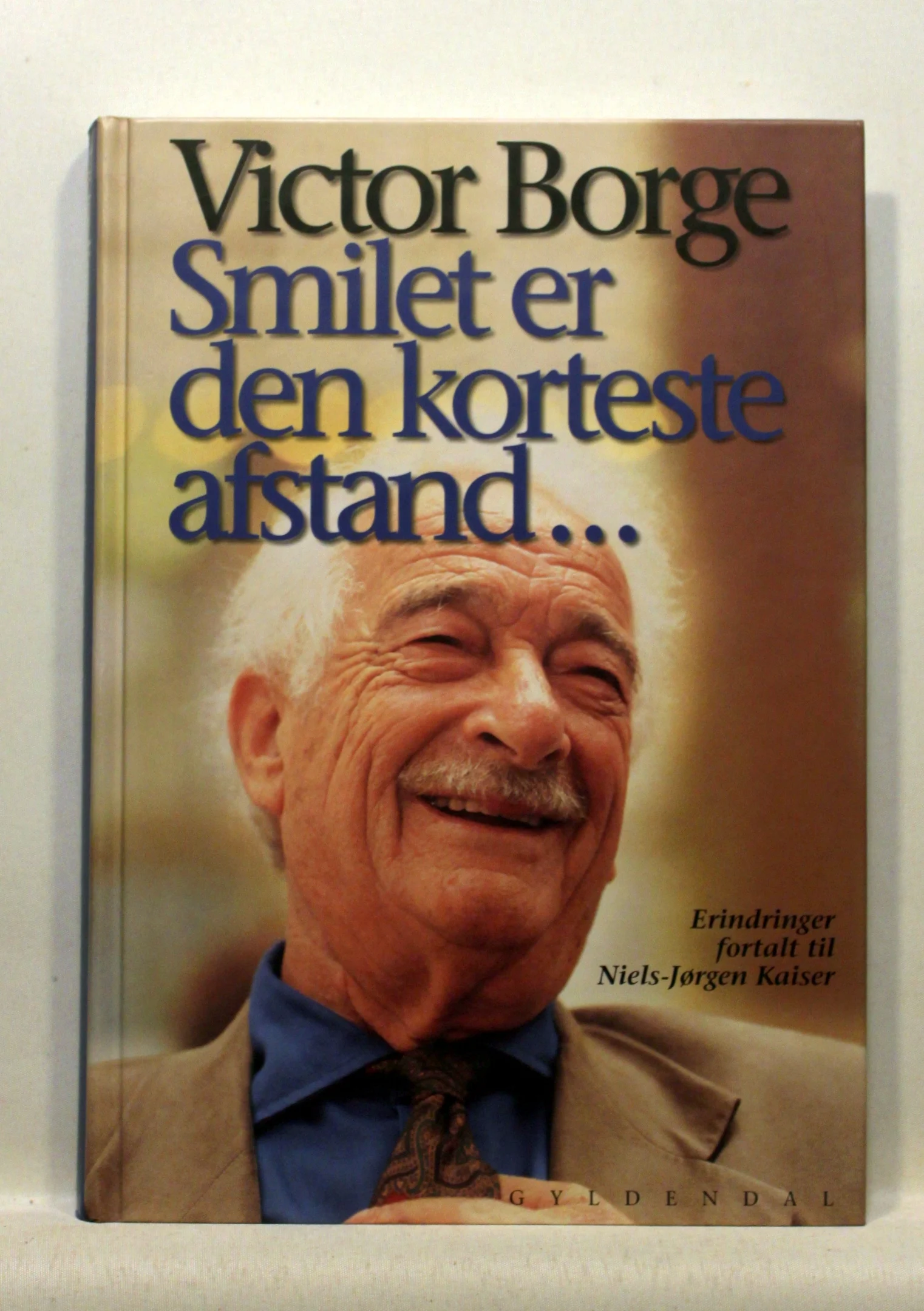 Smilet er den korteste afstand… Erindringer fortalt til Niels-Jørgen Kaiser