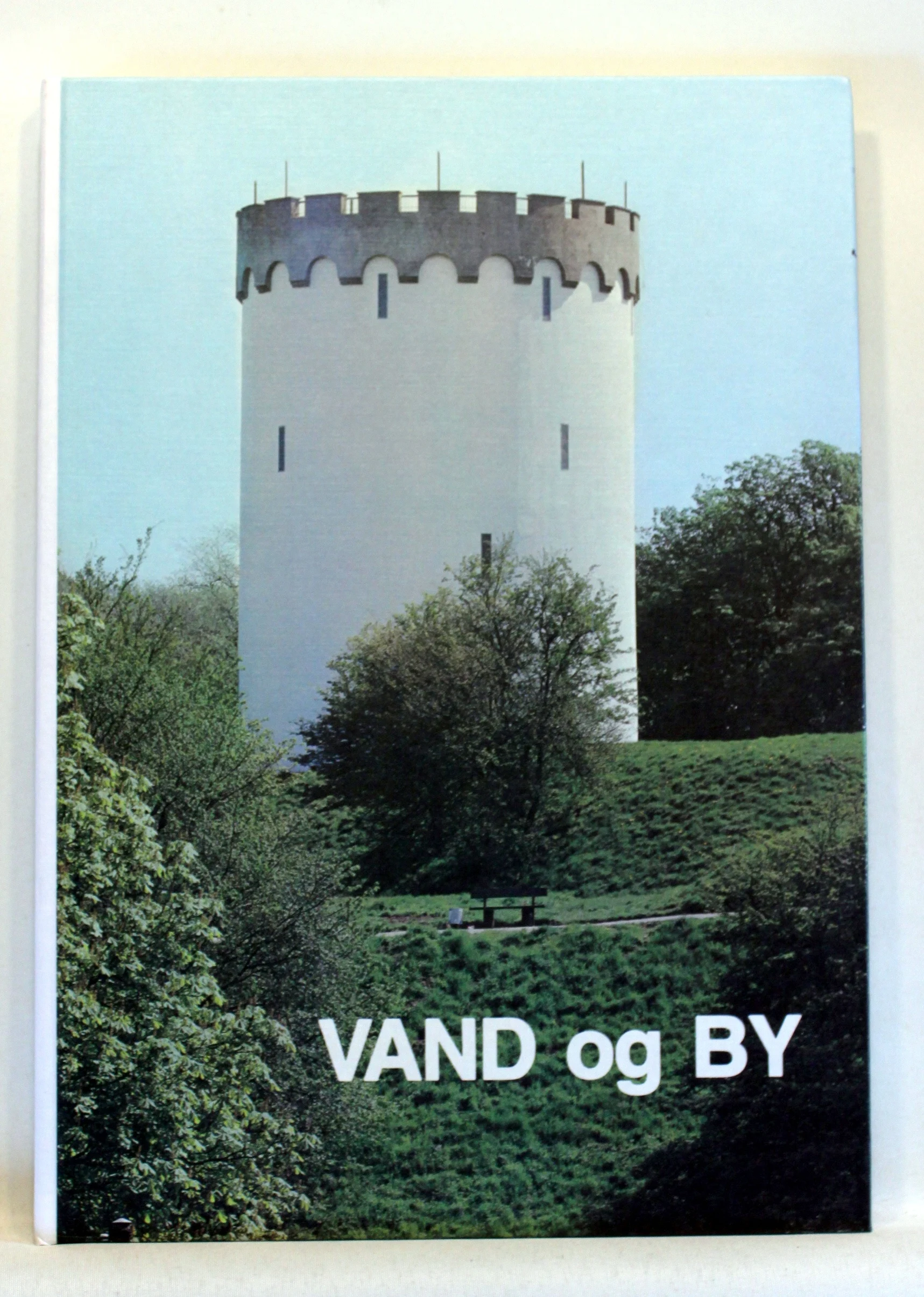 Vand og By