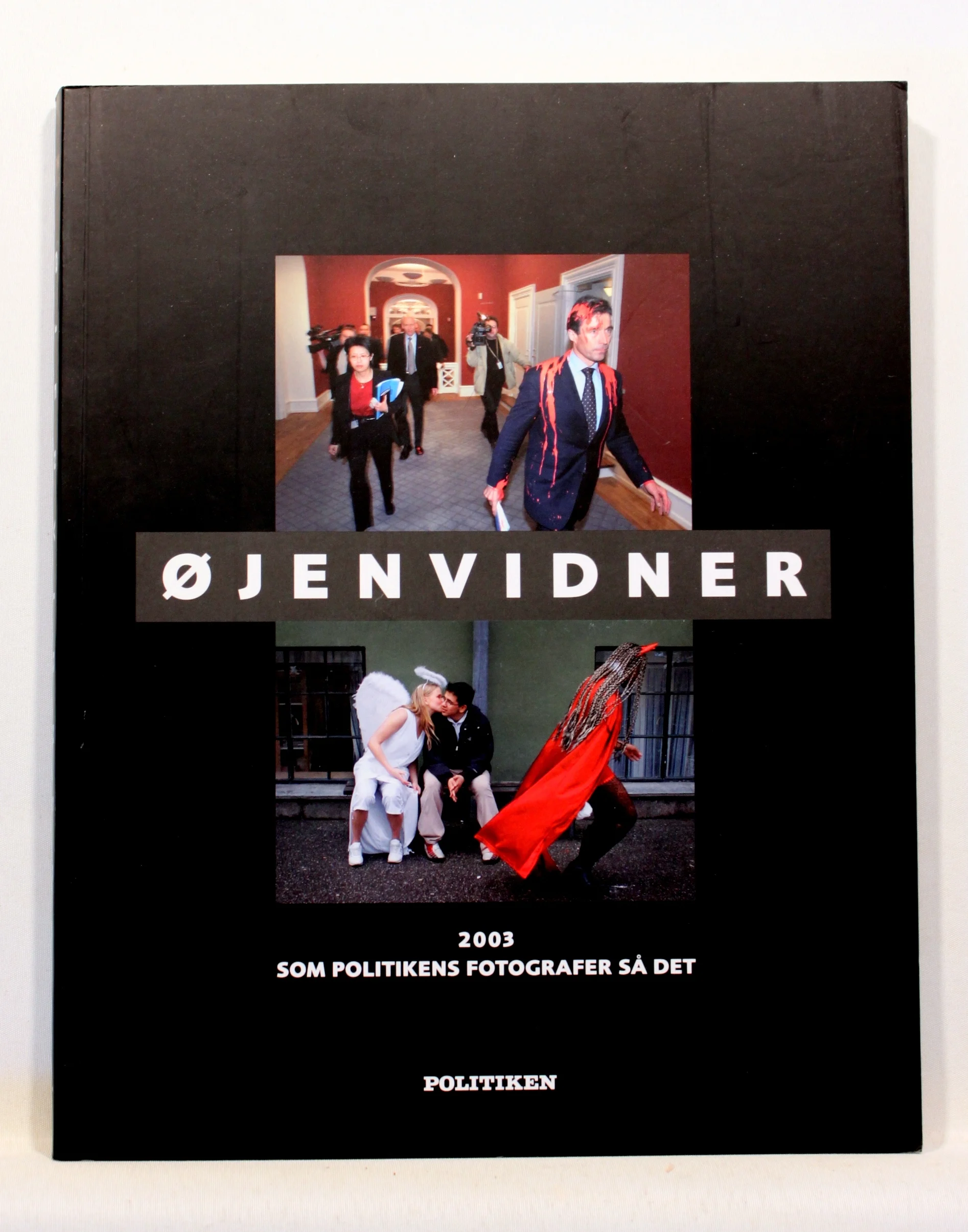 Øjenvidner. 2003 som Politikens fotografer så det