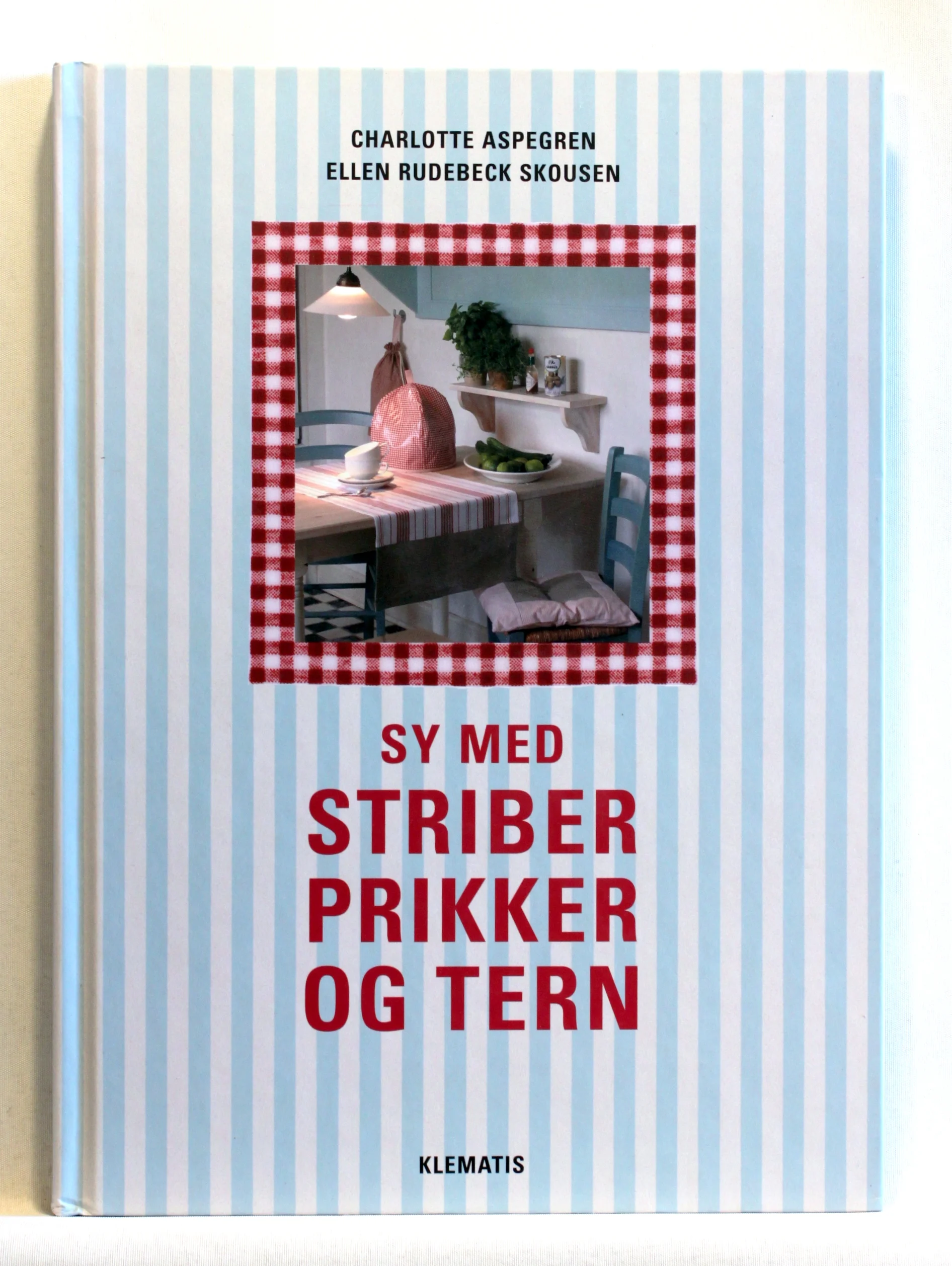 Sy med striber, prikker og tern