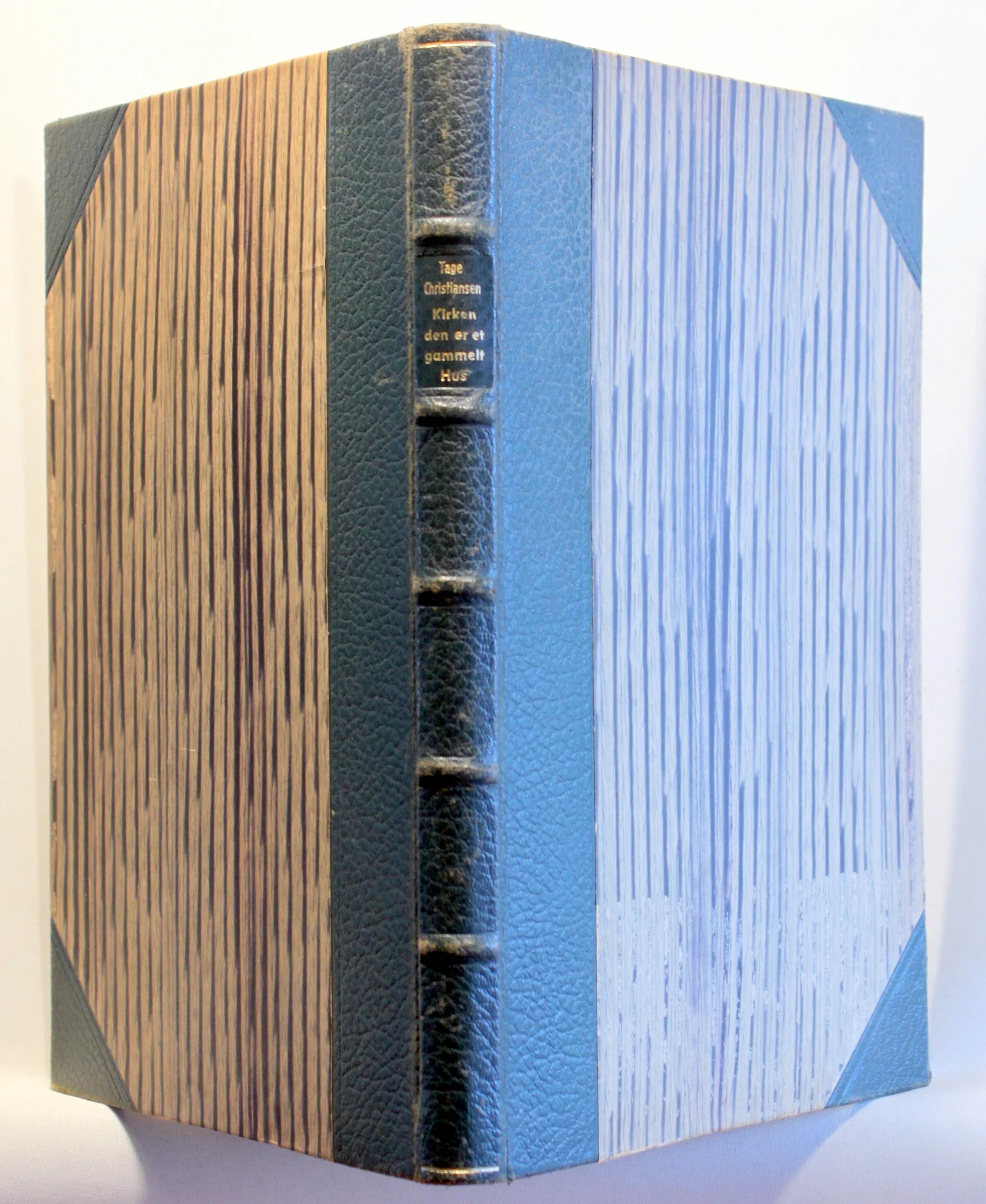 Kirken den er et gammelt Hus