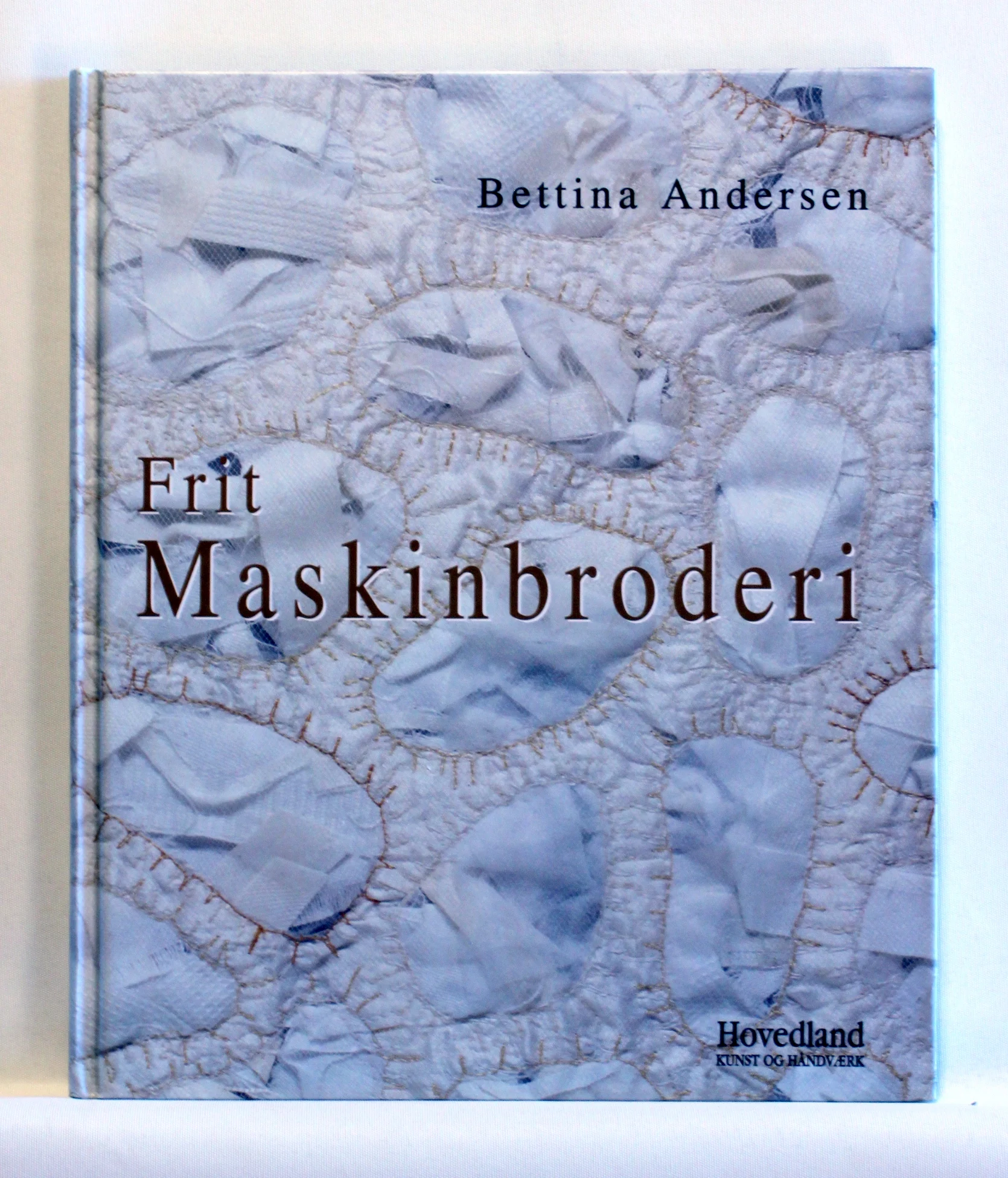 Frit maskinbroderi