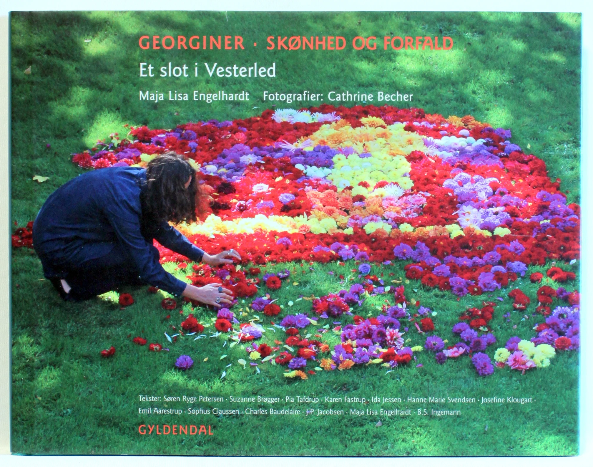 Georginer – skønhed og forfald. Et slot i Vesterled