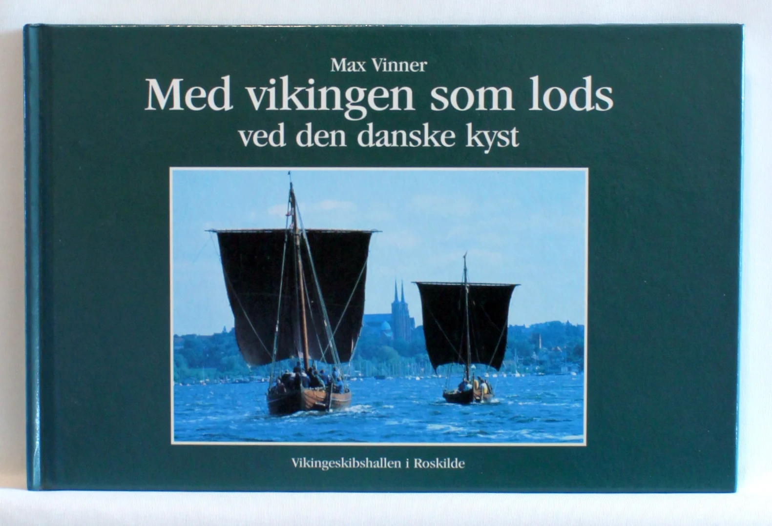 Med vikingen som lods ved den danske kyst
