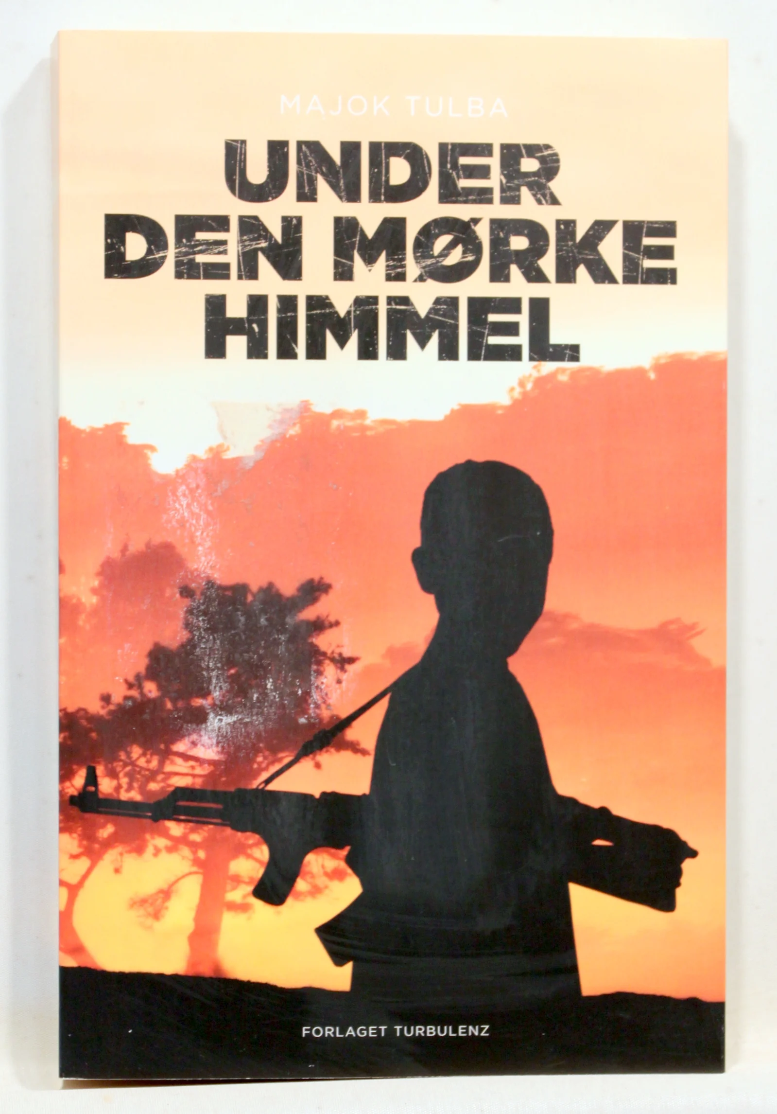 Under den mørke himmel