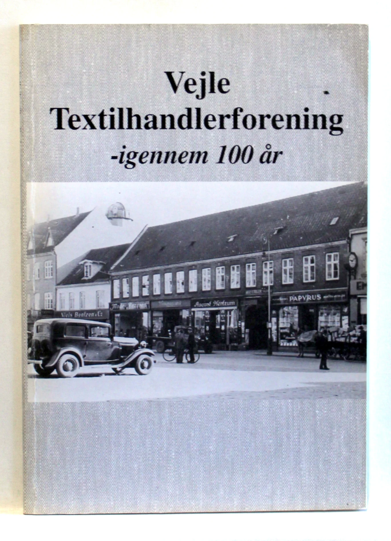 Vejle Textilhandlerforening igennem 100 år