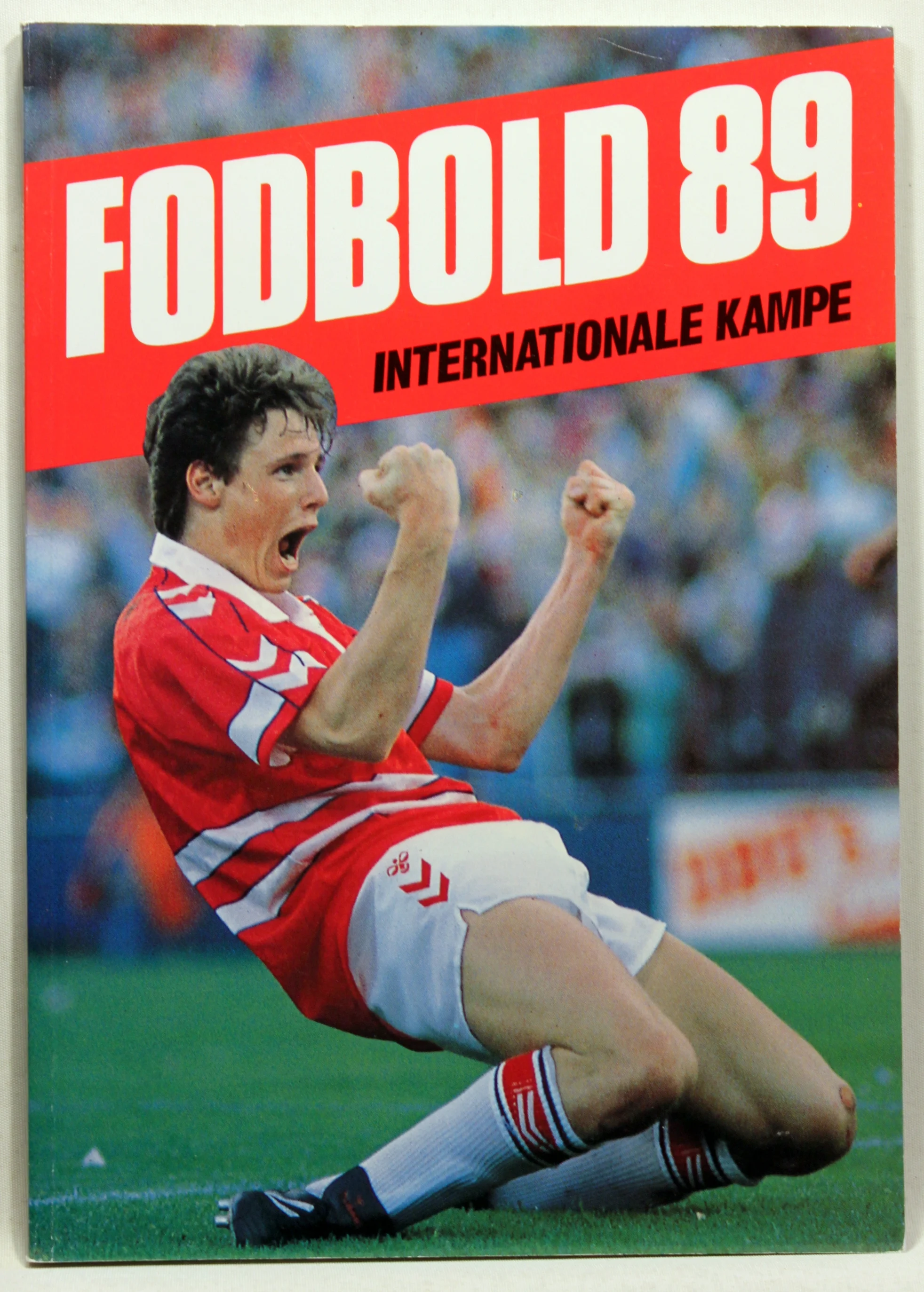 Fodbold 89. Internationale kampe