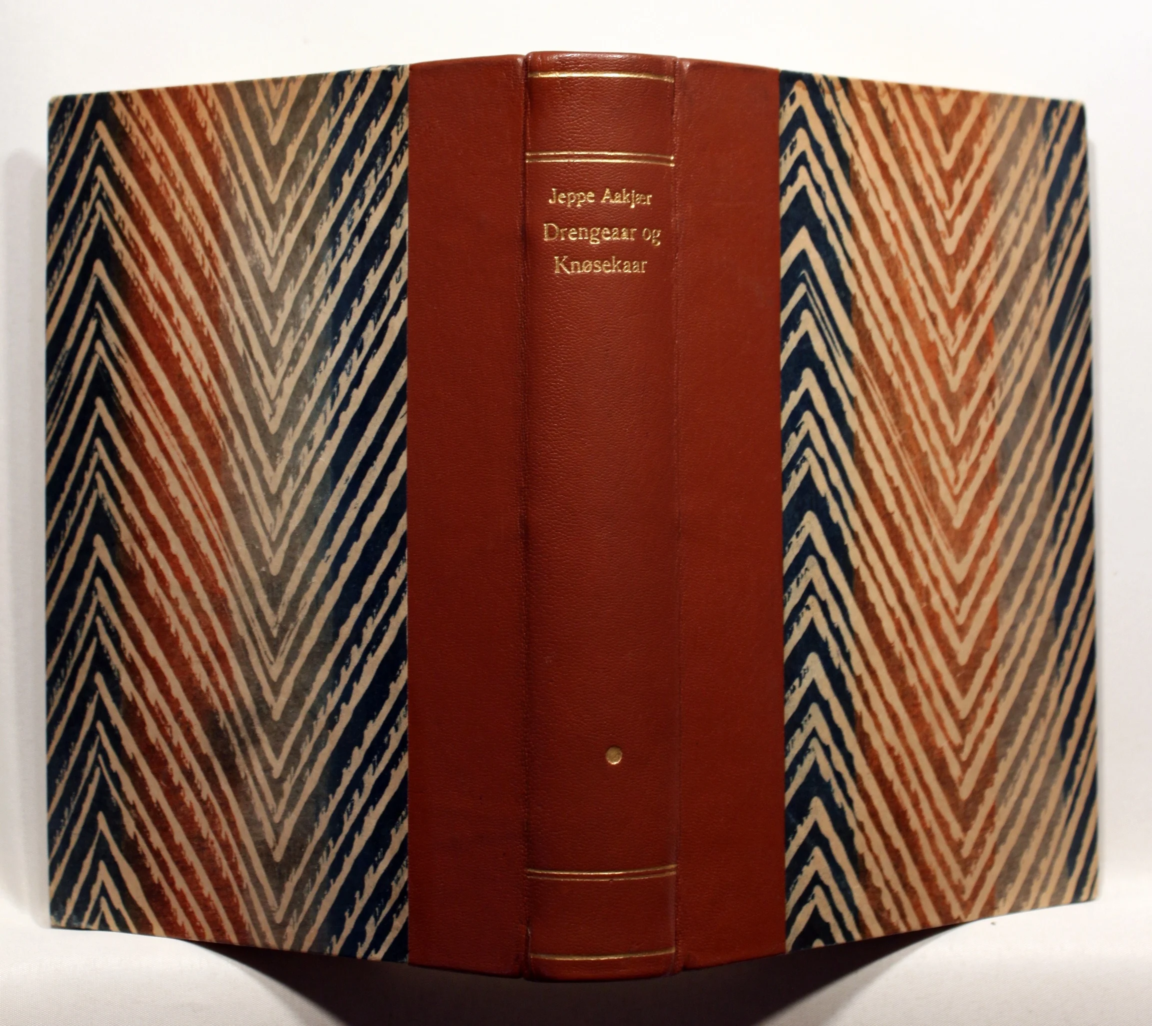 Drengeaar og Knøsekaar. Kilderne springer og Bækken gaar