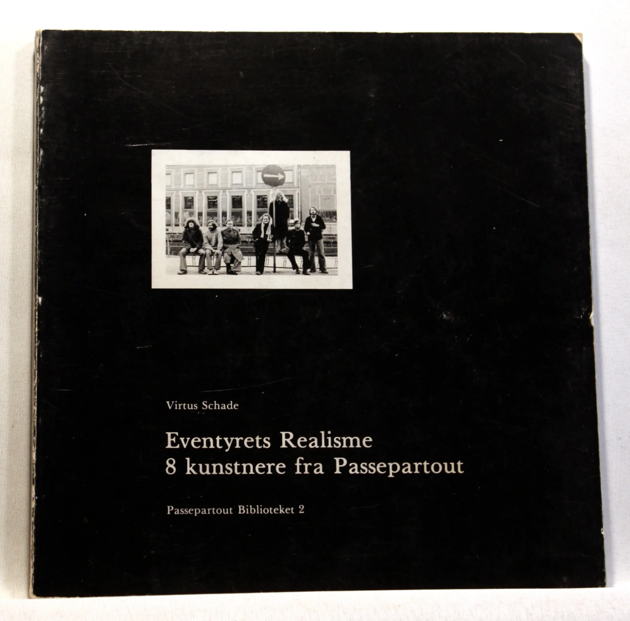 Eventyrets realisme. 8 kunstnere fra »Passepartout«