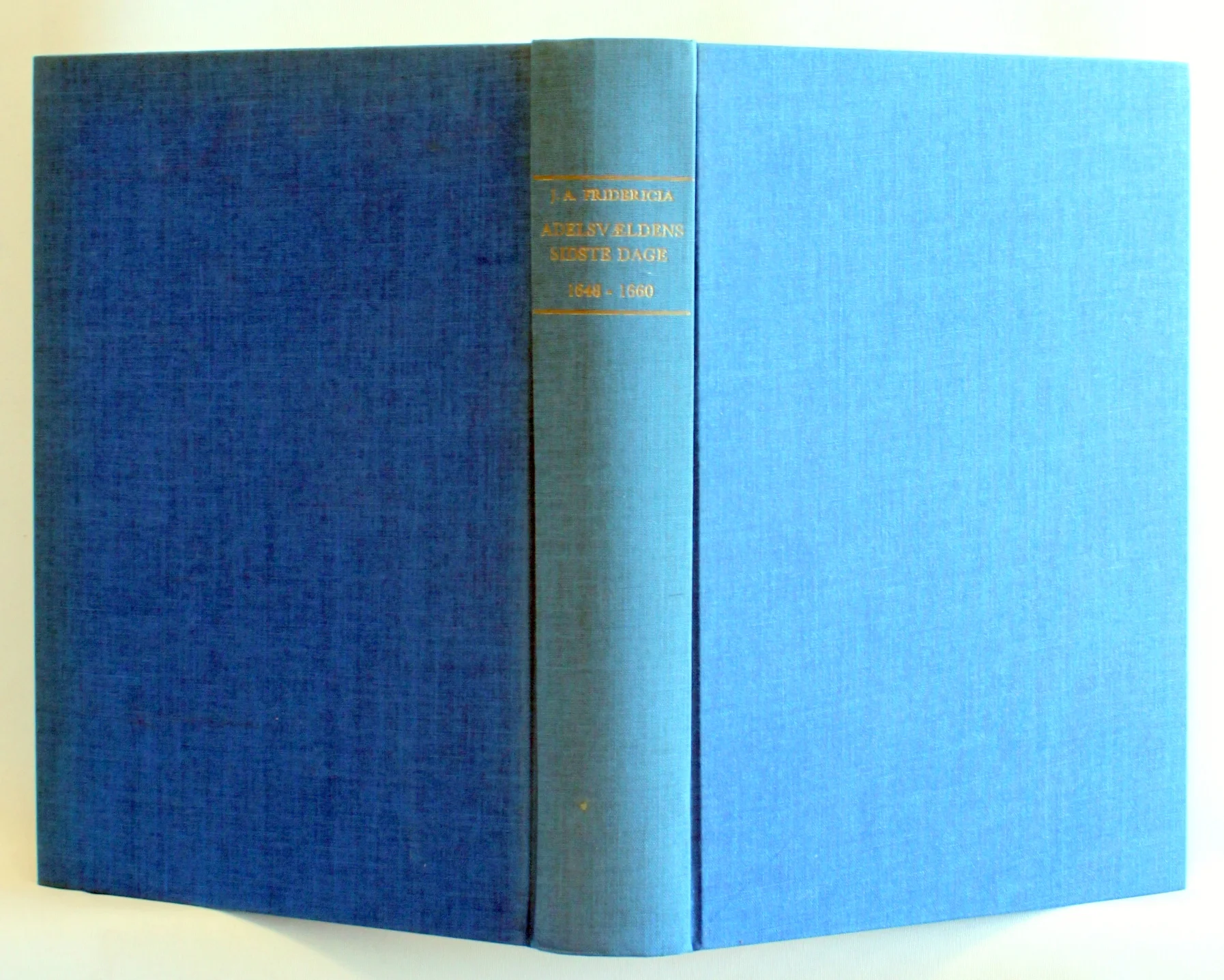 Adelsvældens sidste dage. Danmarks historie fra Christian IVs død til enevældens indførelse