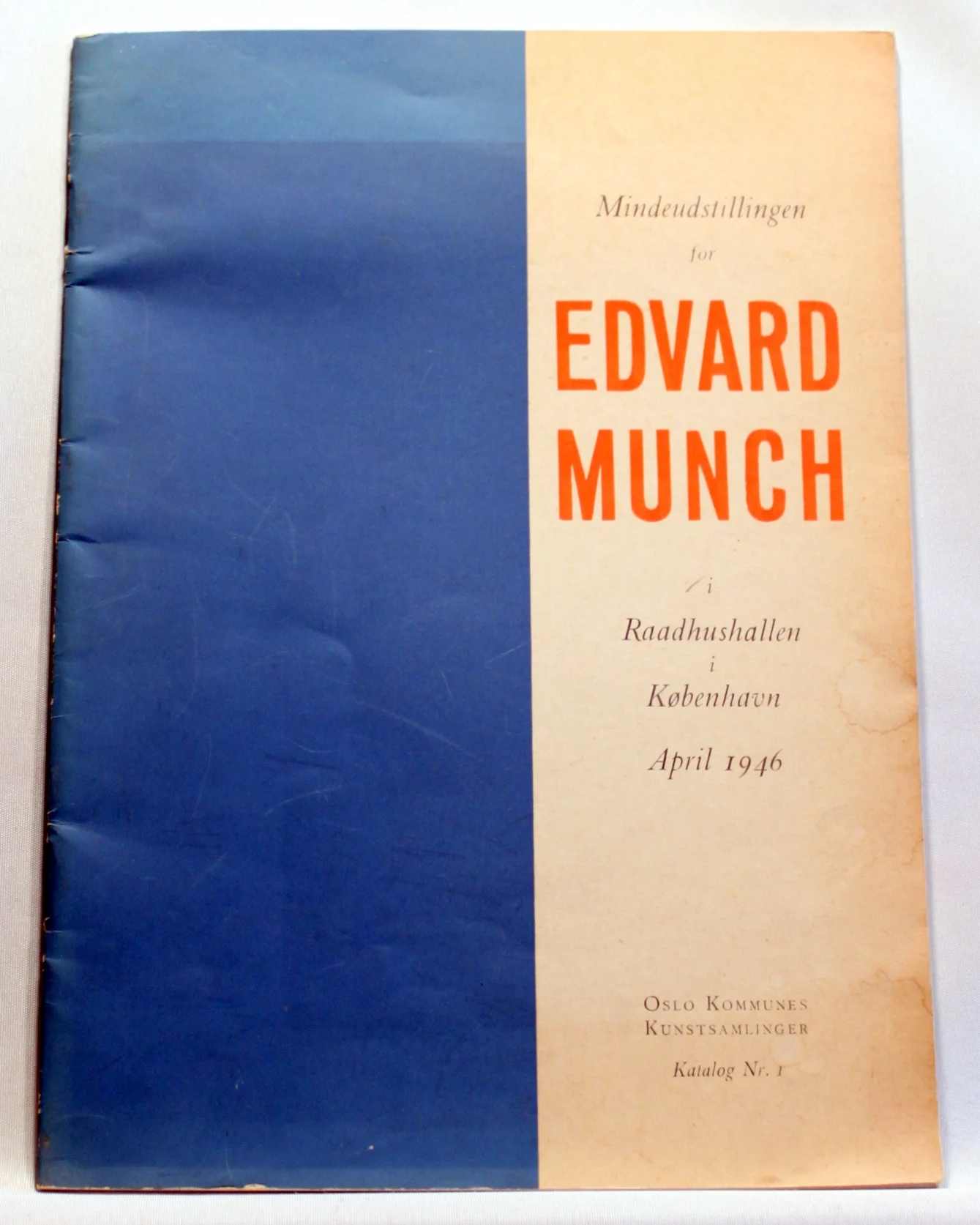 Mindeudstillingen for Edvard Munch i Raadhushallen i København April 1946