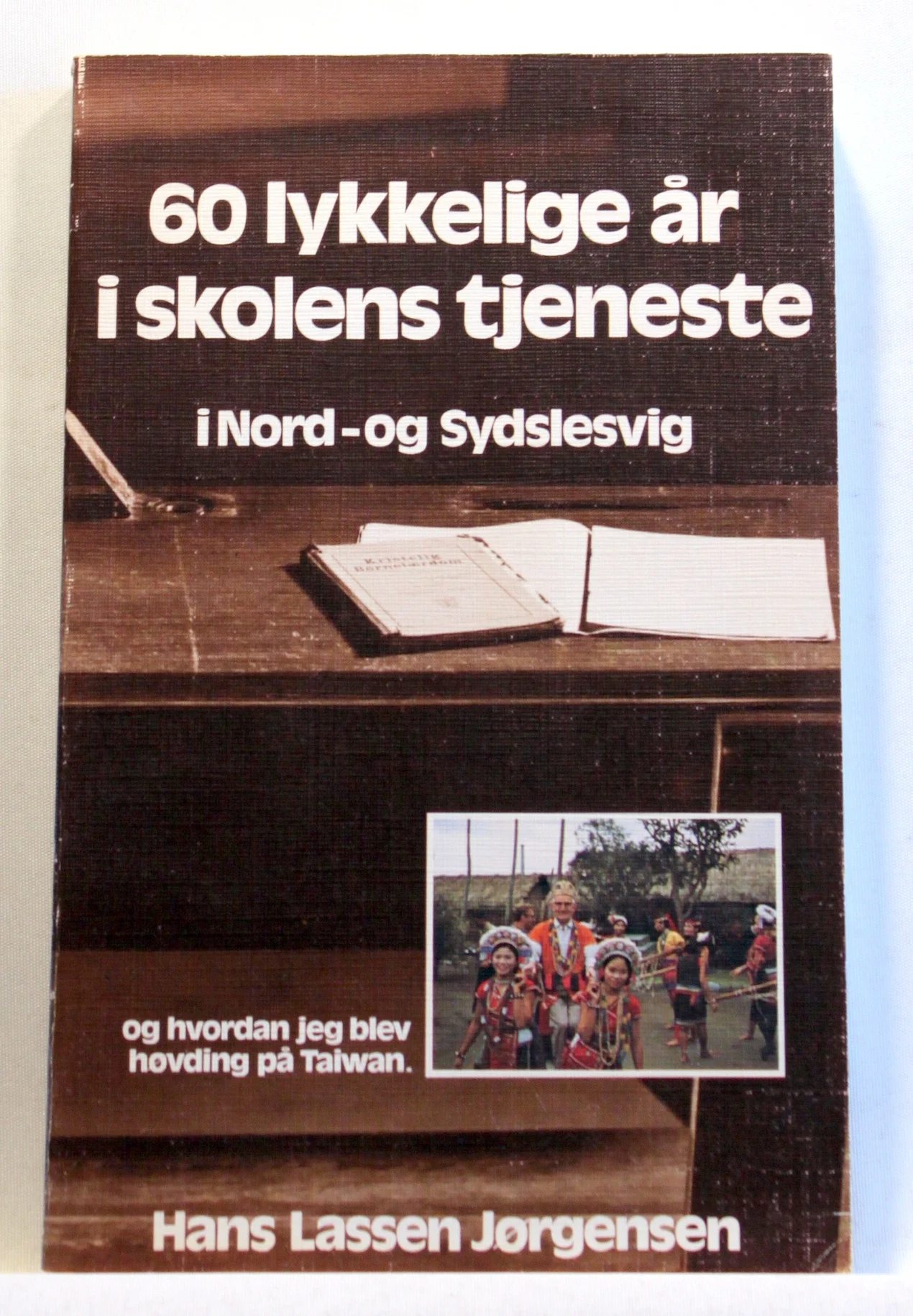 60 lykkelige år i skolens tjeneste i Nord- og Sydslesvig