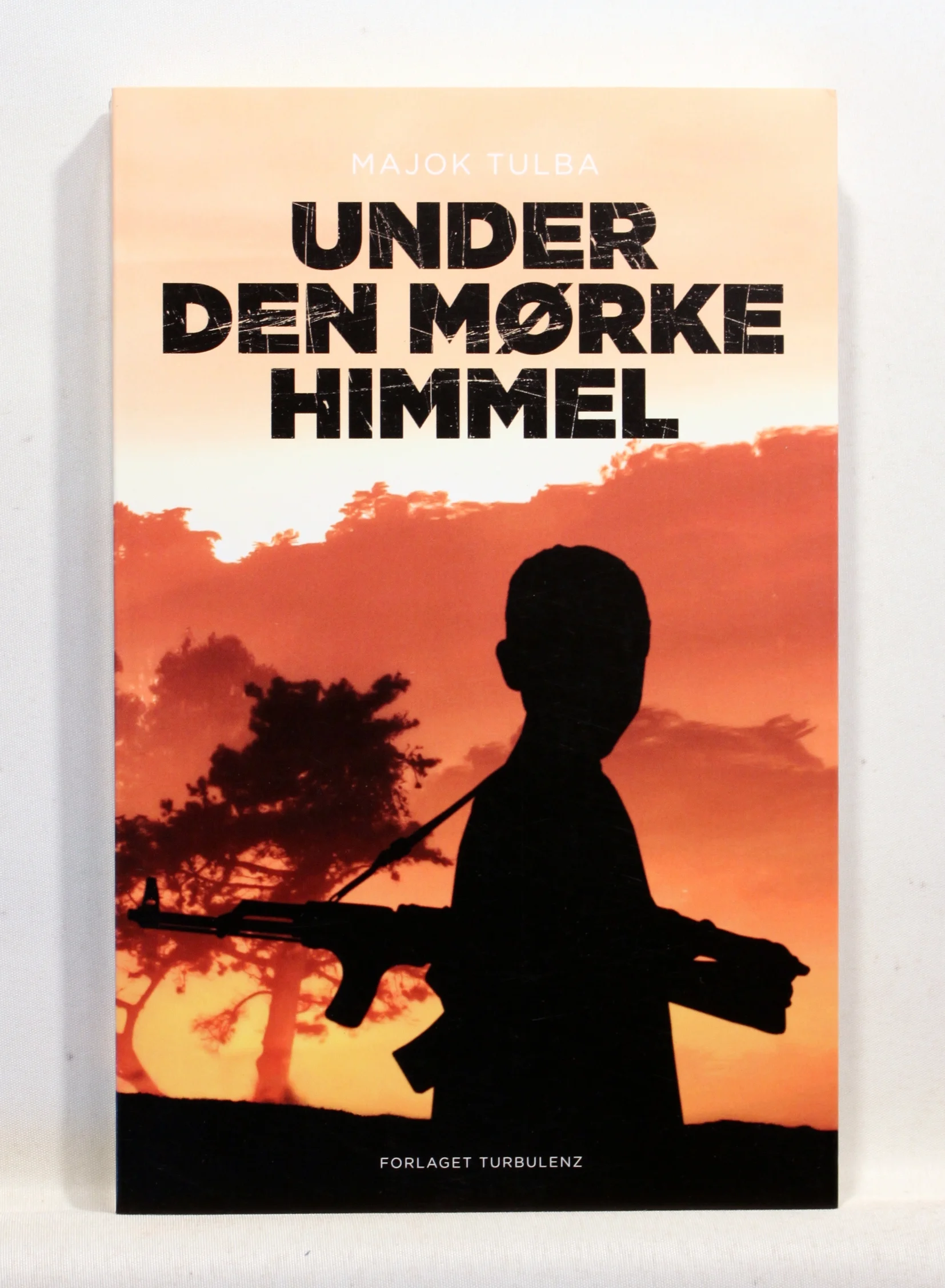 Under den mørke himmel