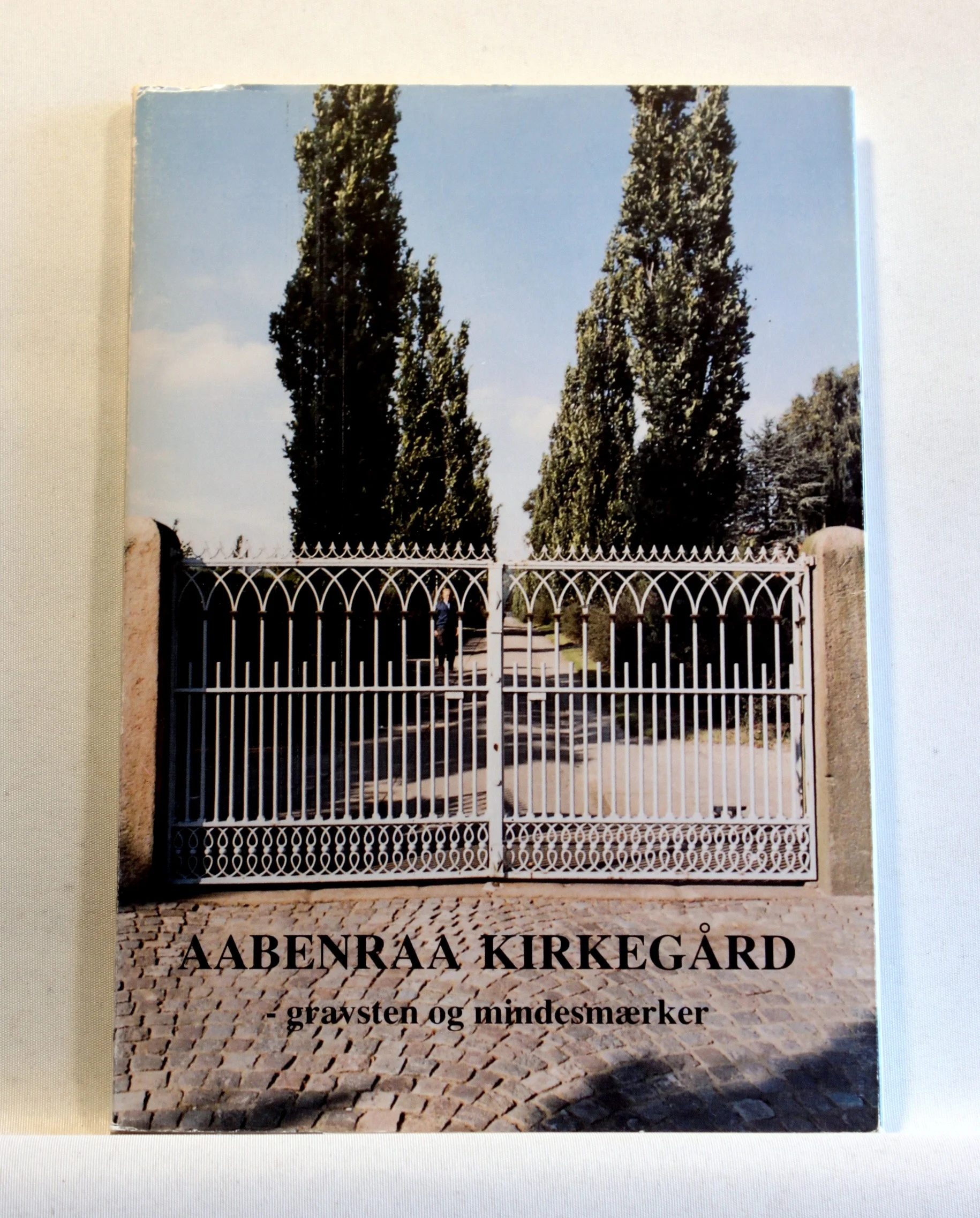 Aabenraa kirkegård -gravsten og mindesmærker